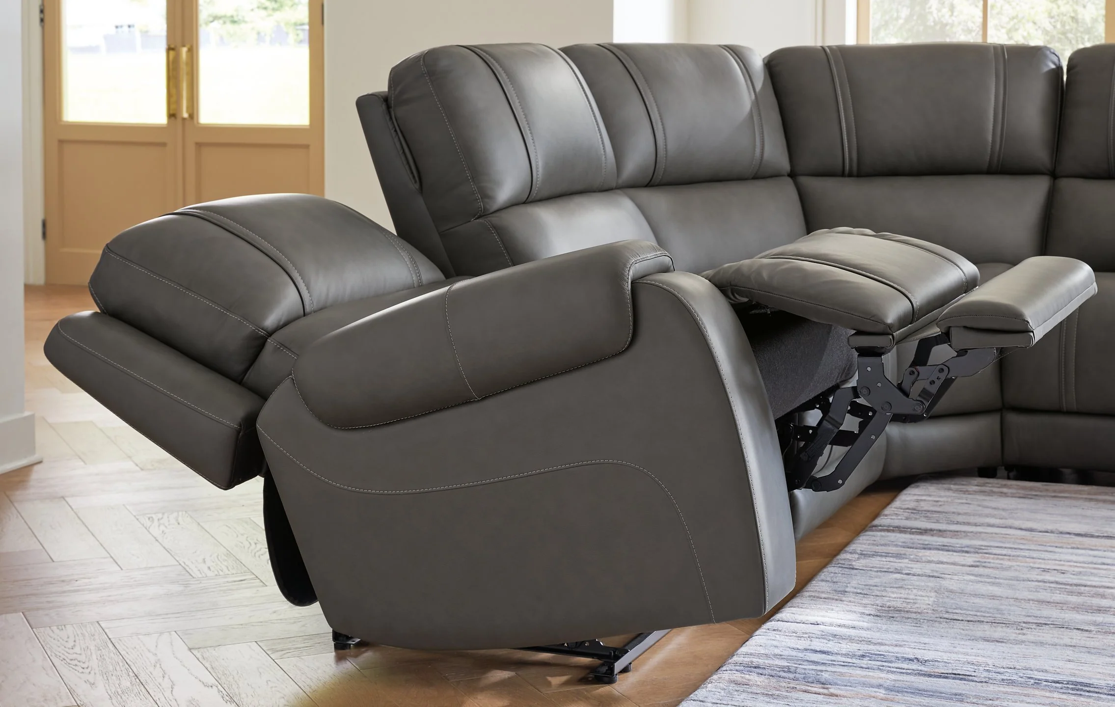 5Z - Pittson Power Reclining Sectional - Image 7