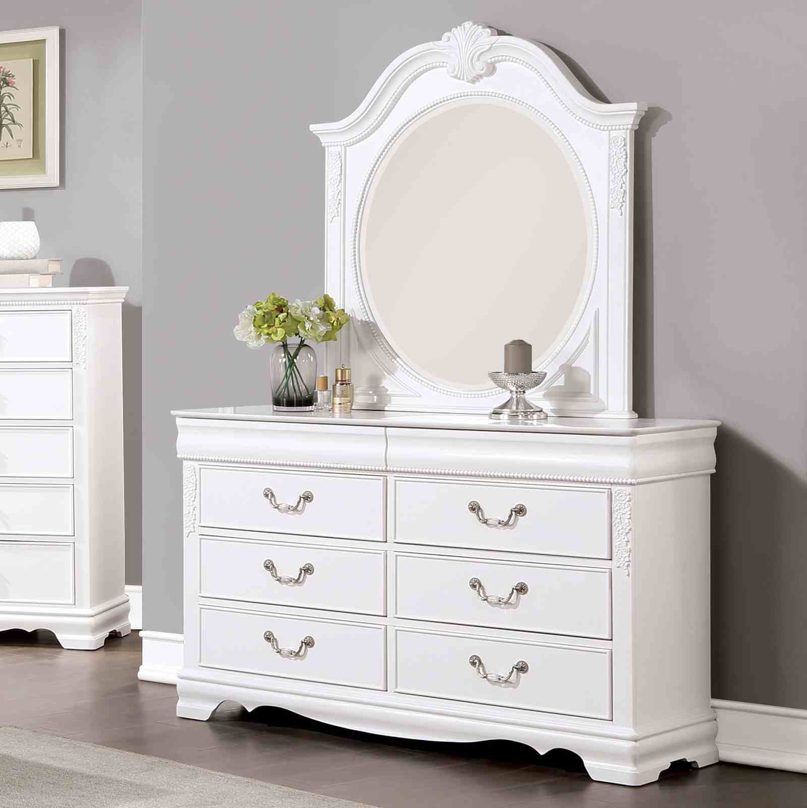 Alecia Dresser, White