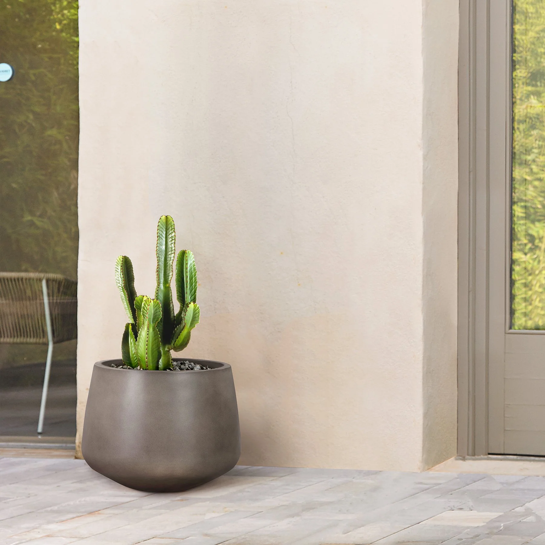 Amethyst Large Round Lightweight Concrete Indoor or Outdoor Planter in gray - Image 8