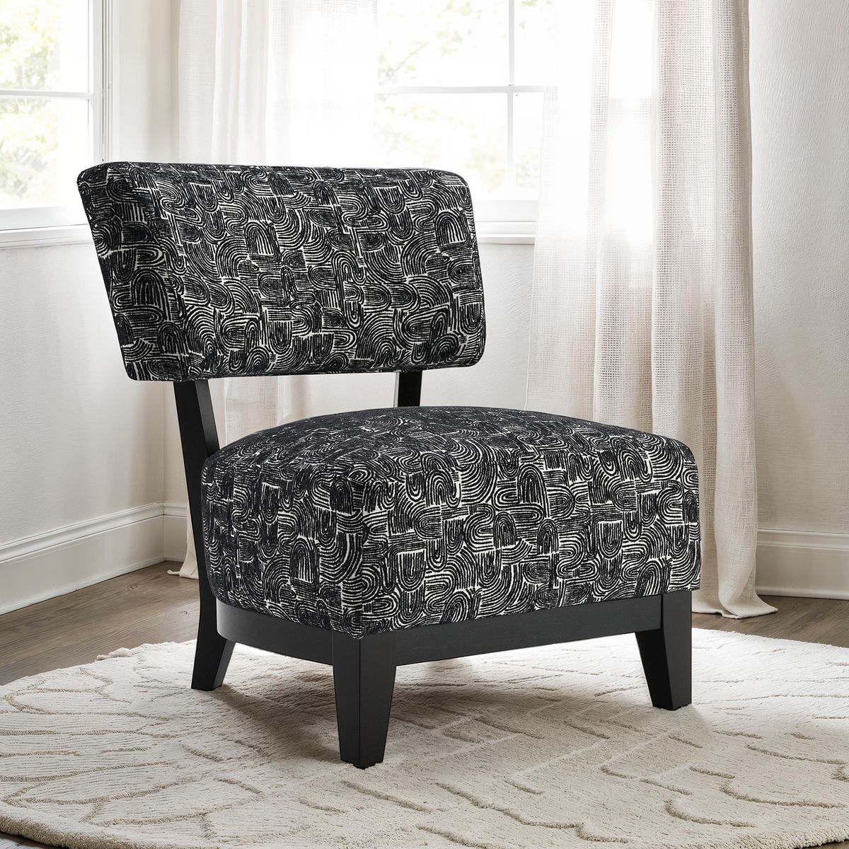 Aveni Accent Chair, Black