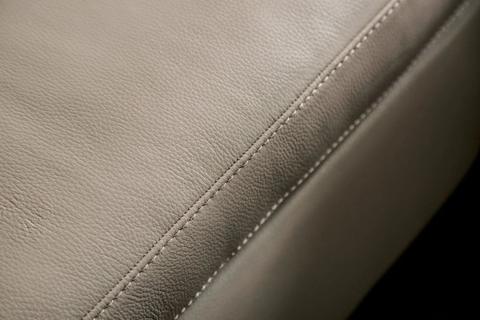 Balderico Power Sofa + Loveseat - Image 3