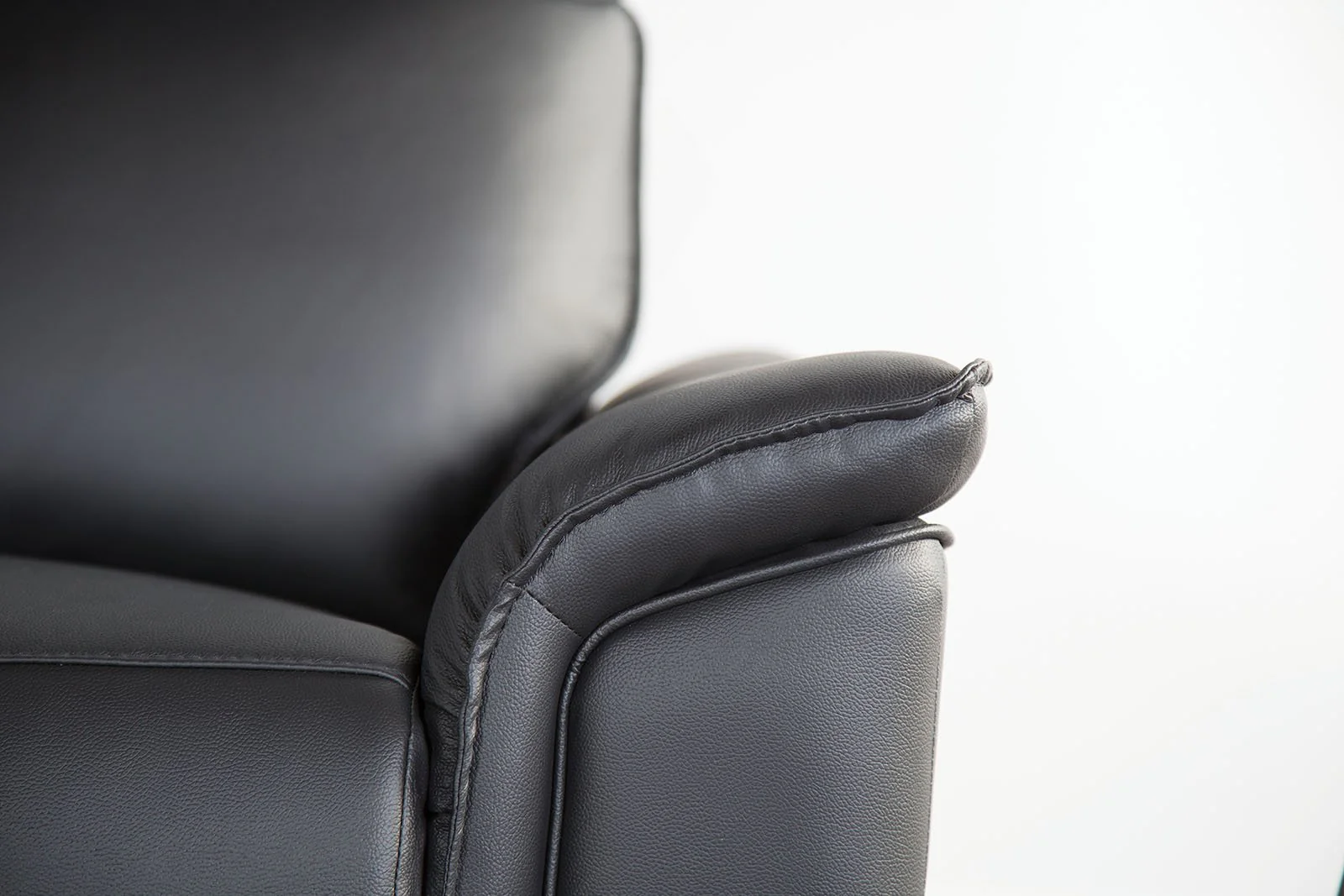 Bienne Recliner, Black - Image 3