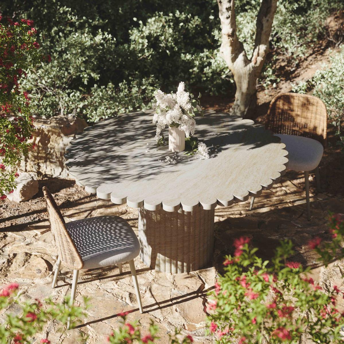 Blossom Washed Travertine Finish Indoor / Outdoor 54 inch Round Dining Table - Image 2
