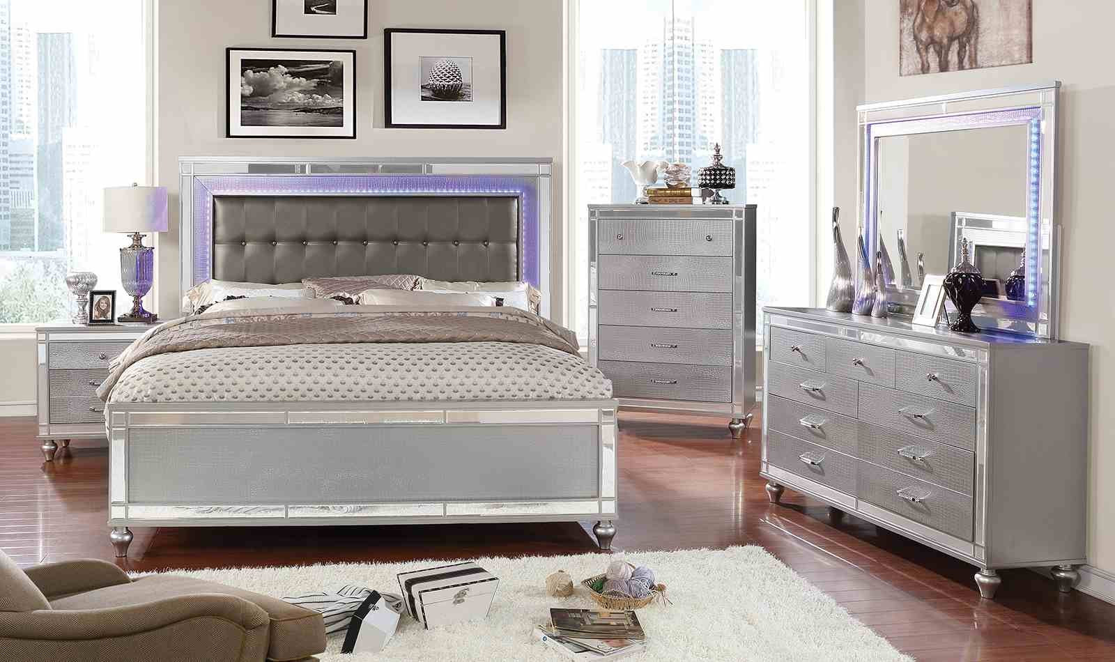 Brachium Cal.King Bed, Silver - Image 2