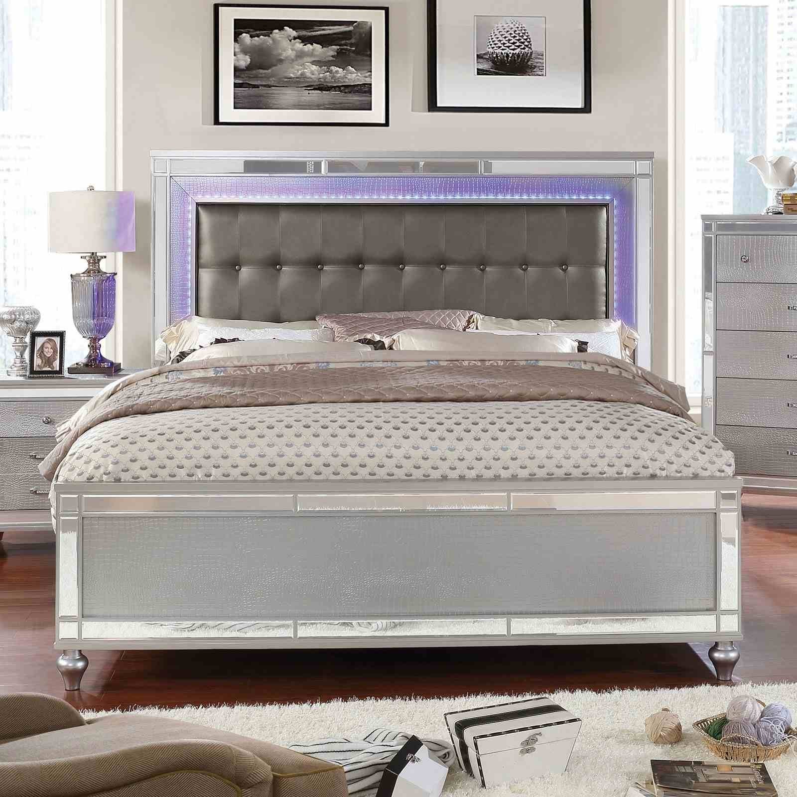 Brachium Queen Bed, Silver