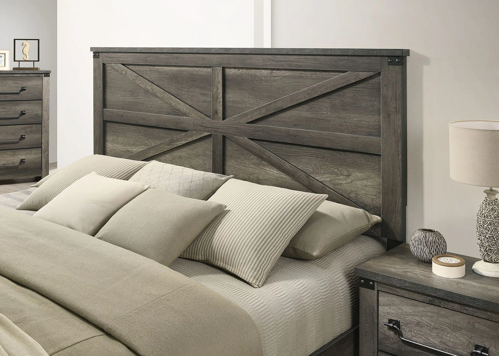 Britonale 4 Pc. Queen Bedroom Set - Image 2