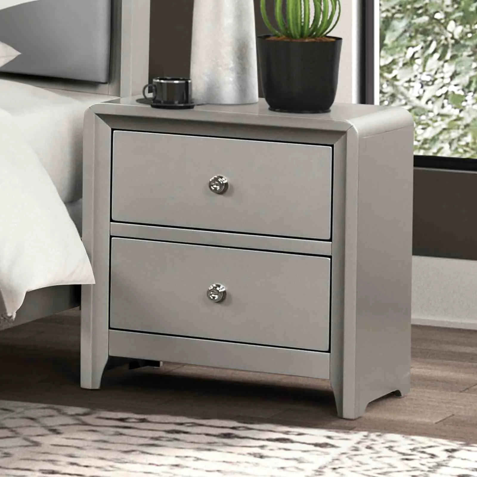 Bryne Nightstand, Champagne