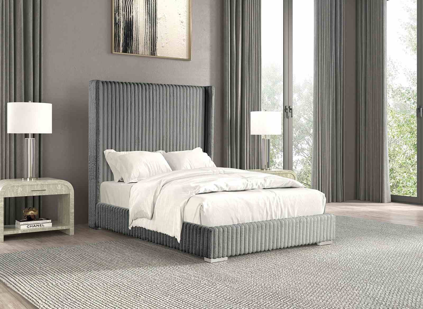 Cadwell Queen Bed, Gray