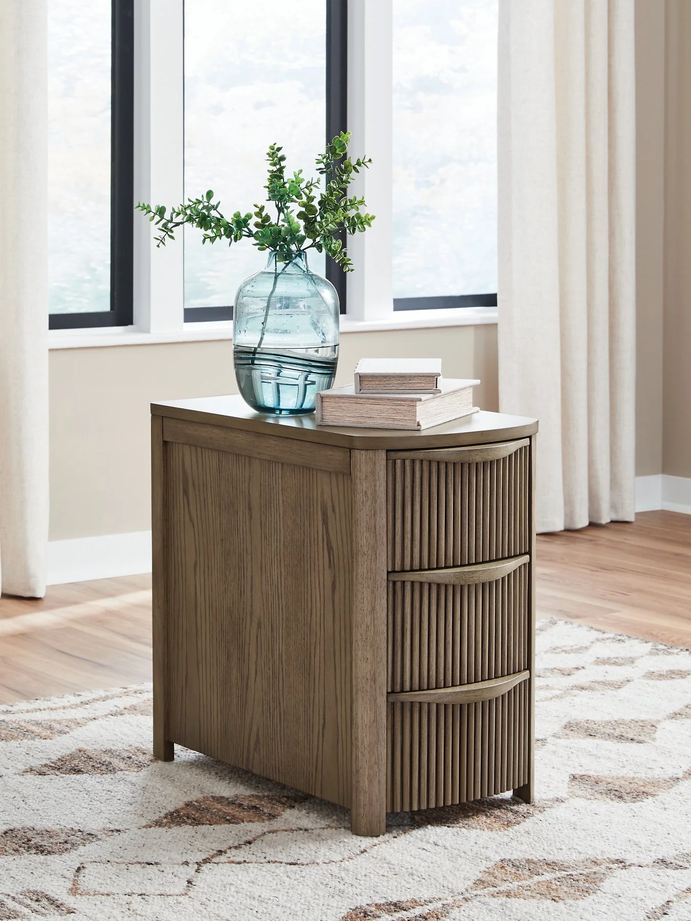 Camdill Chairside End Table - Image 2