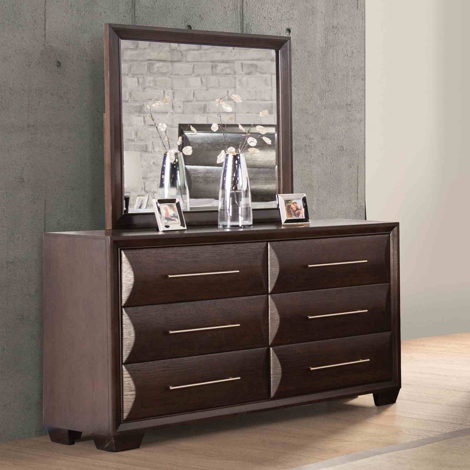 Chemnitz Dresser, Espresso
