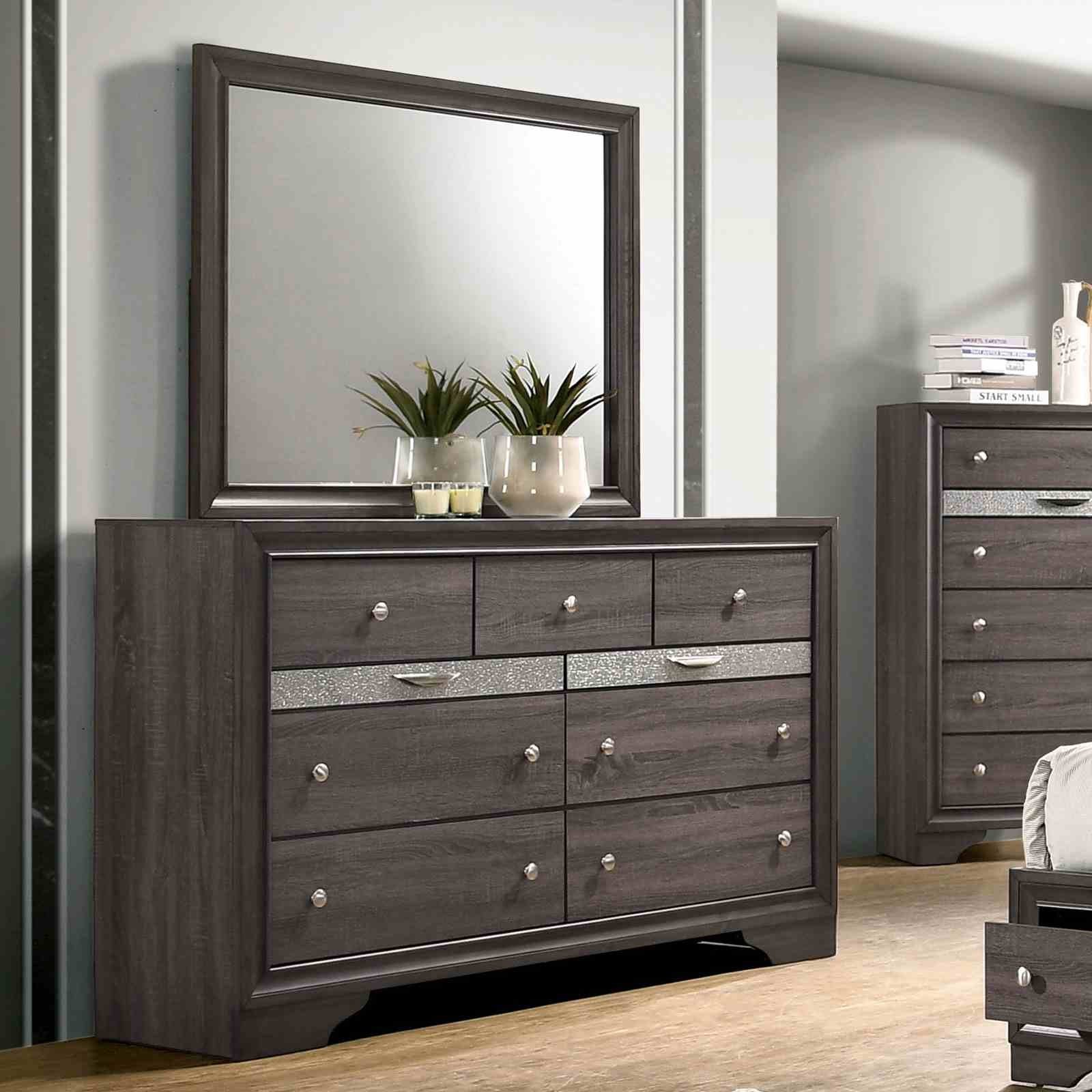 Chrissy Dresser, Gray