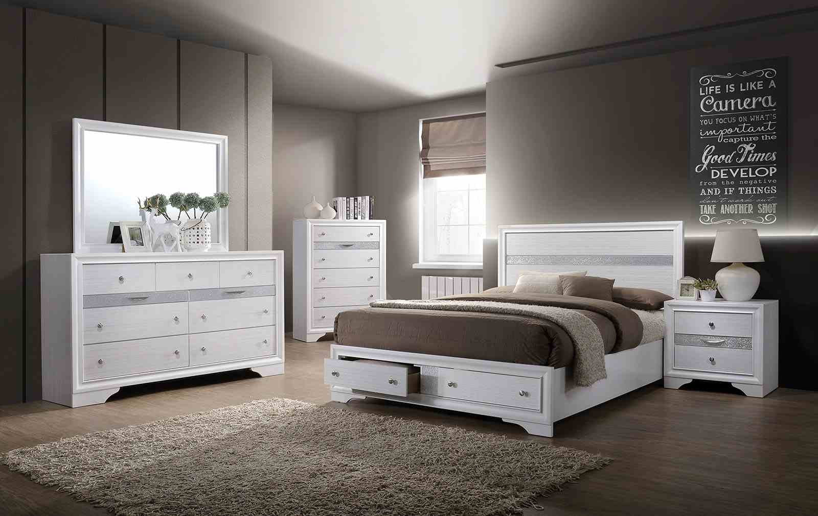 Chrissy Queen Bed, White - Image 2