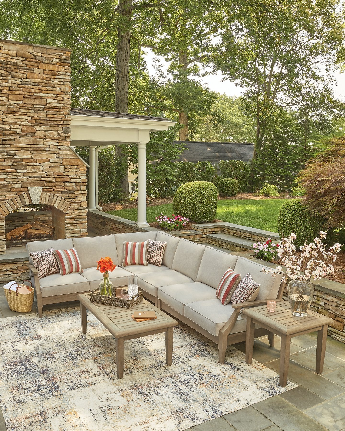 Clare View Outdoor Sectional - Image 9