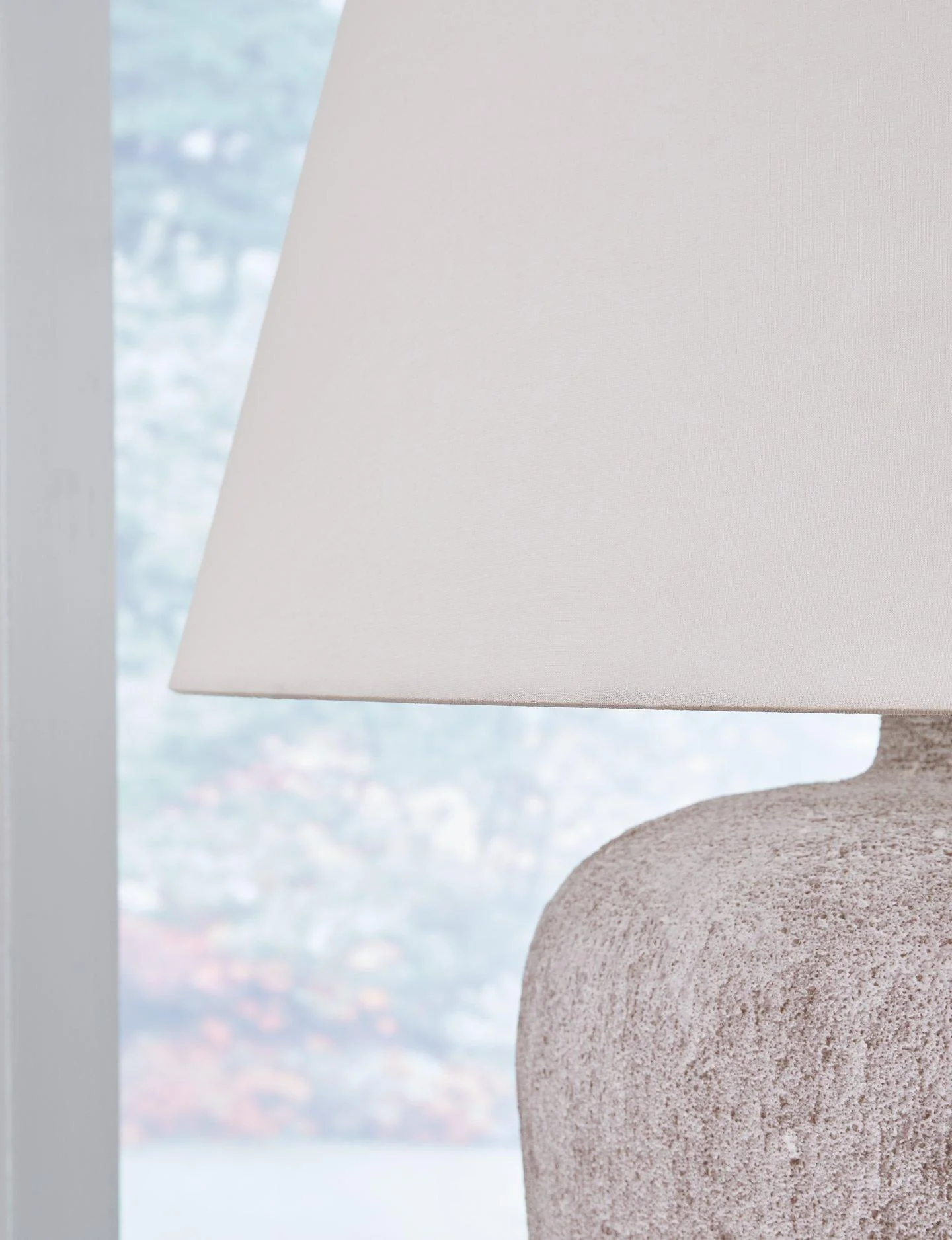 Danry Lamp Set - Image 4