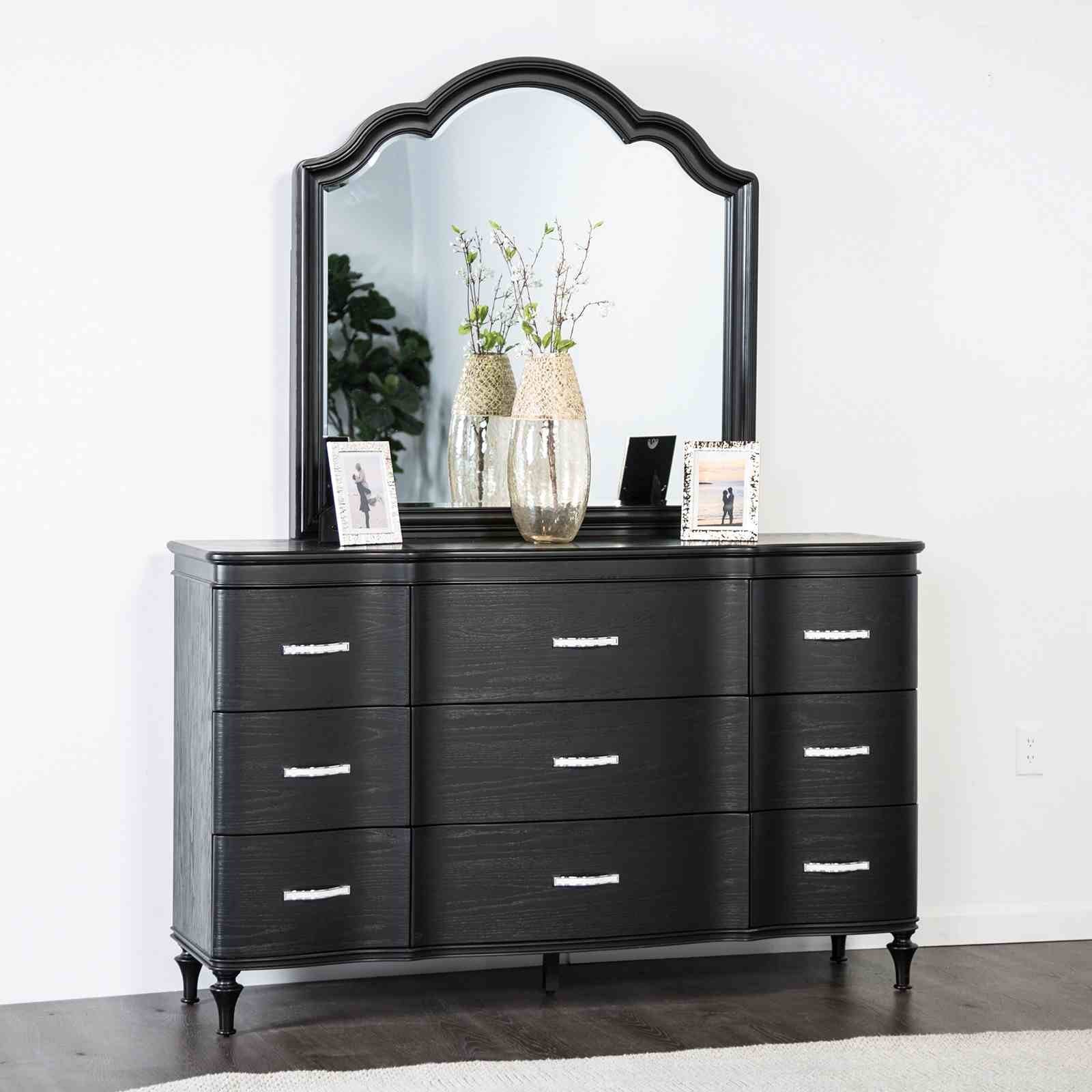 Eleanora Dresser, Black