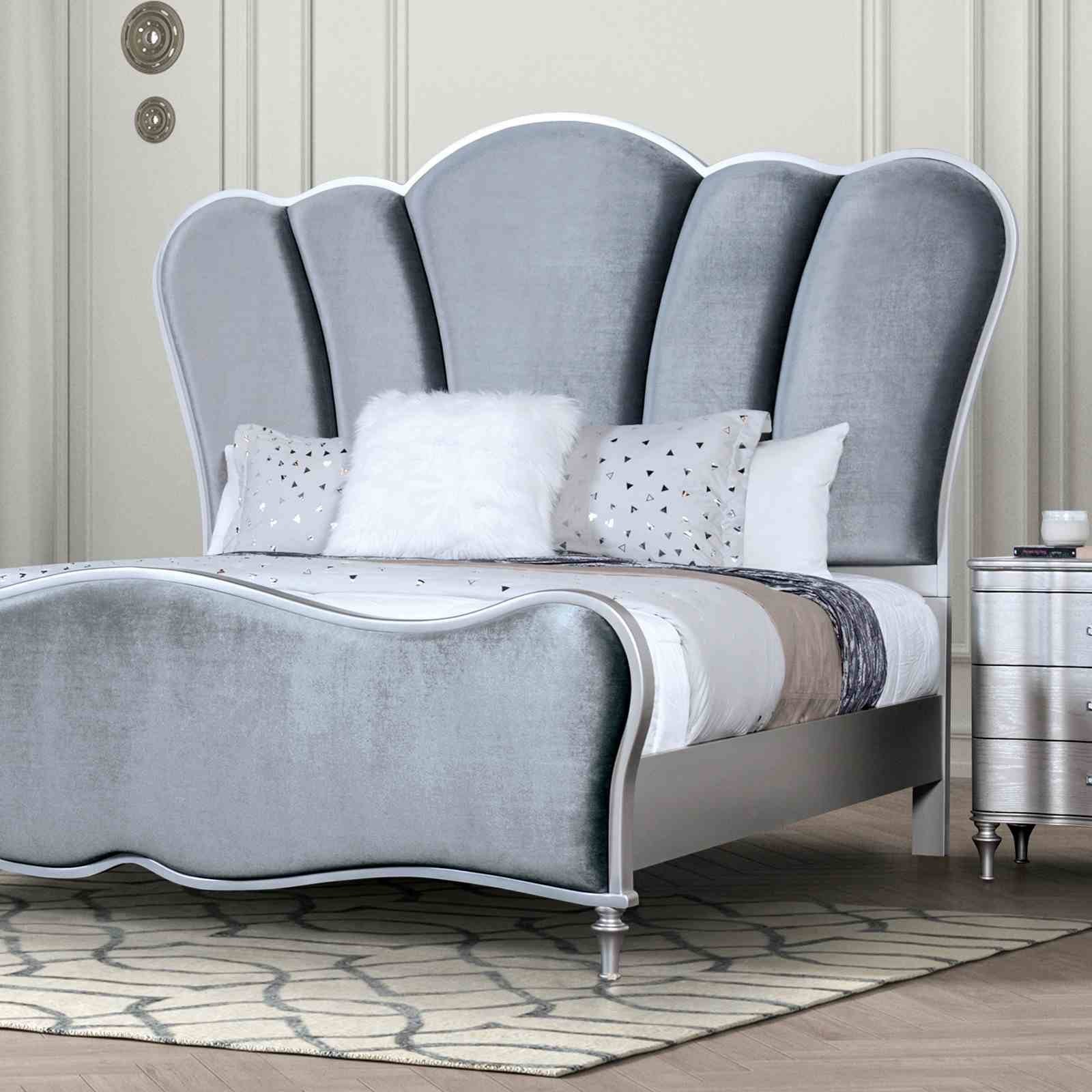 Eleanora E.King Bed, Silver