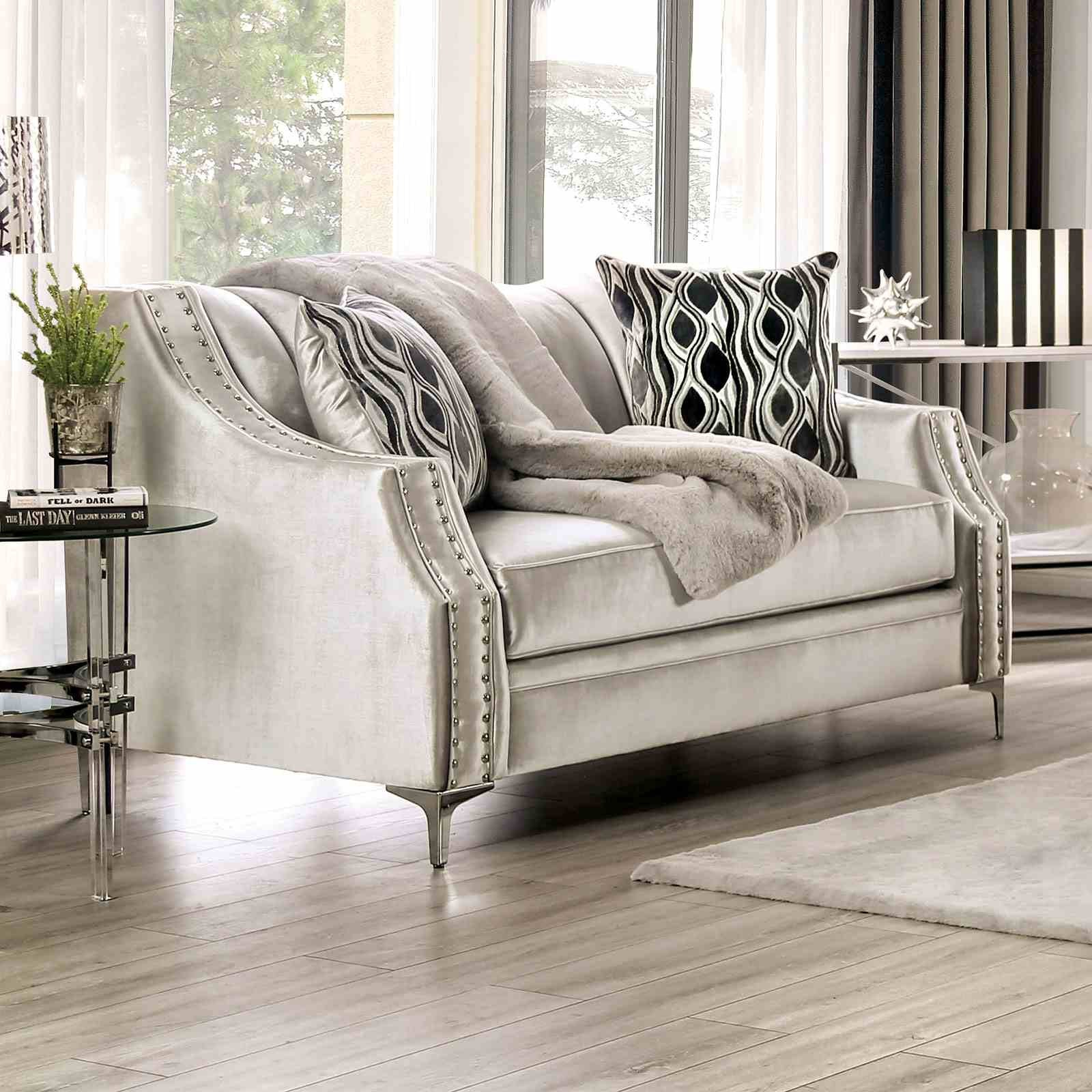 Elicia Loveseat