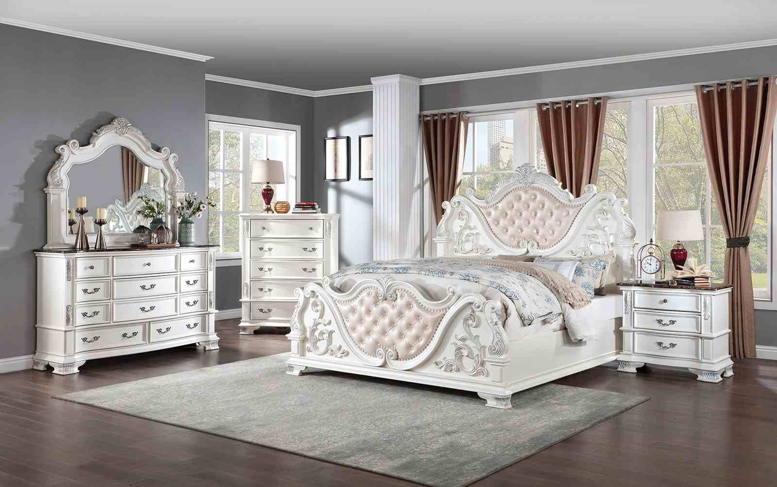 Esparanza 5 Pc. Queen Bedroom Set w/ Chest