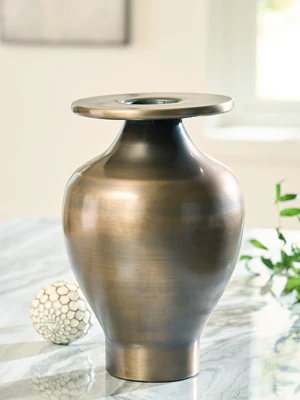 Fedorleigh Vase - Image 2