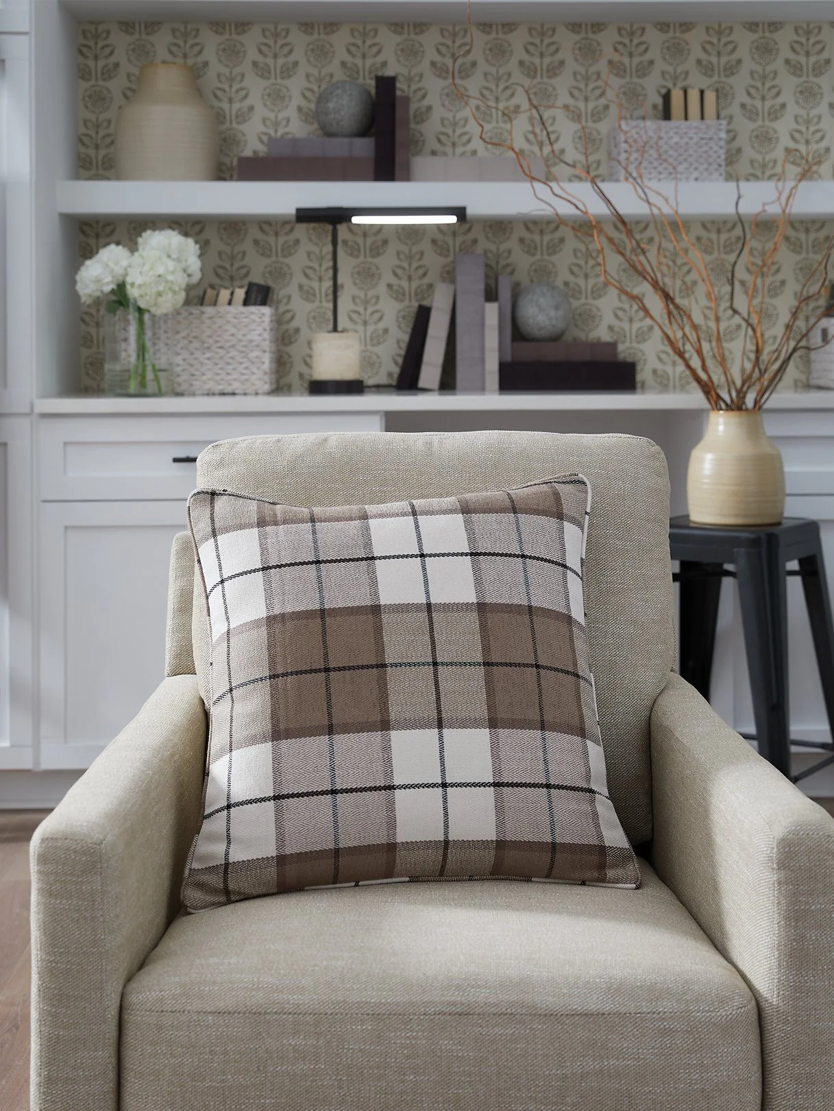Godricton Pillow (Set of 4) - Image 2