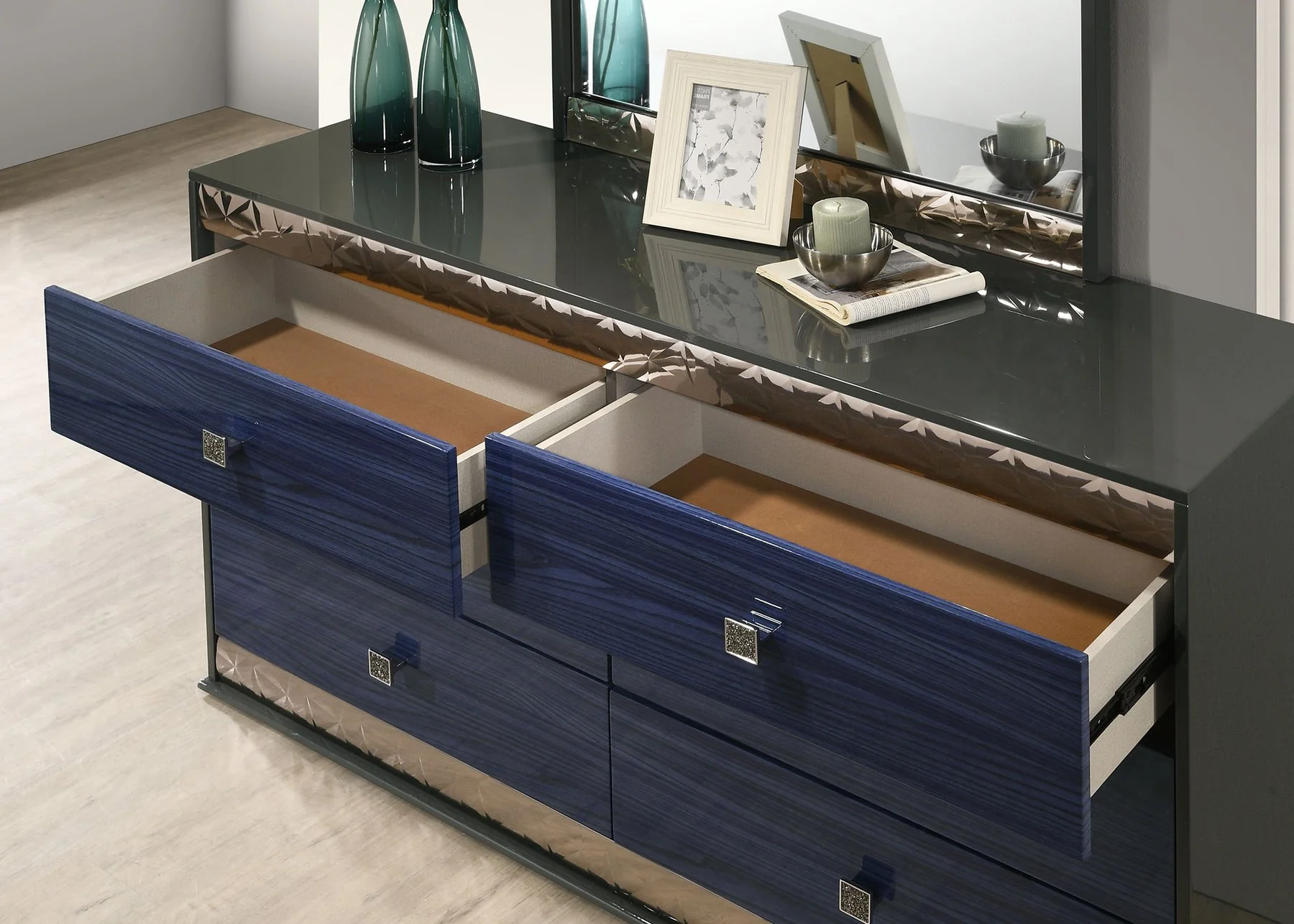Hartlepool 4 Pc. Queen Bedroom Set - Image 4