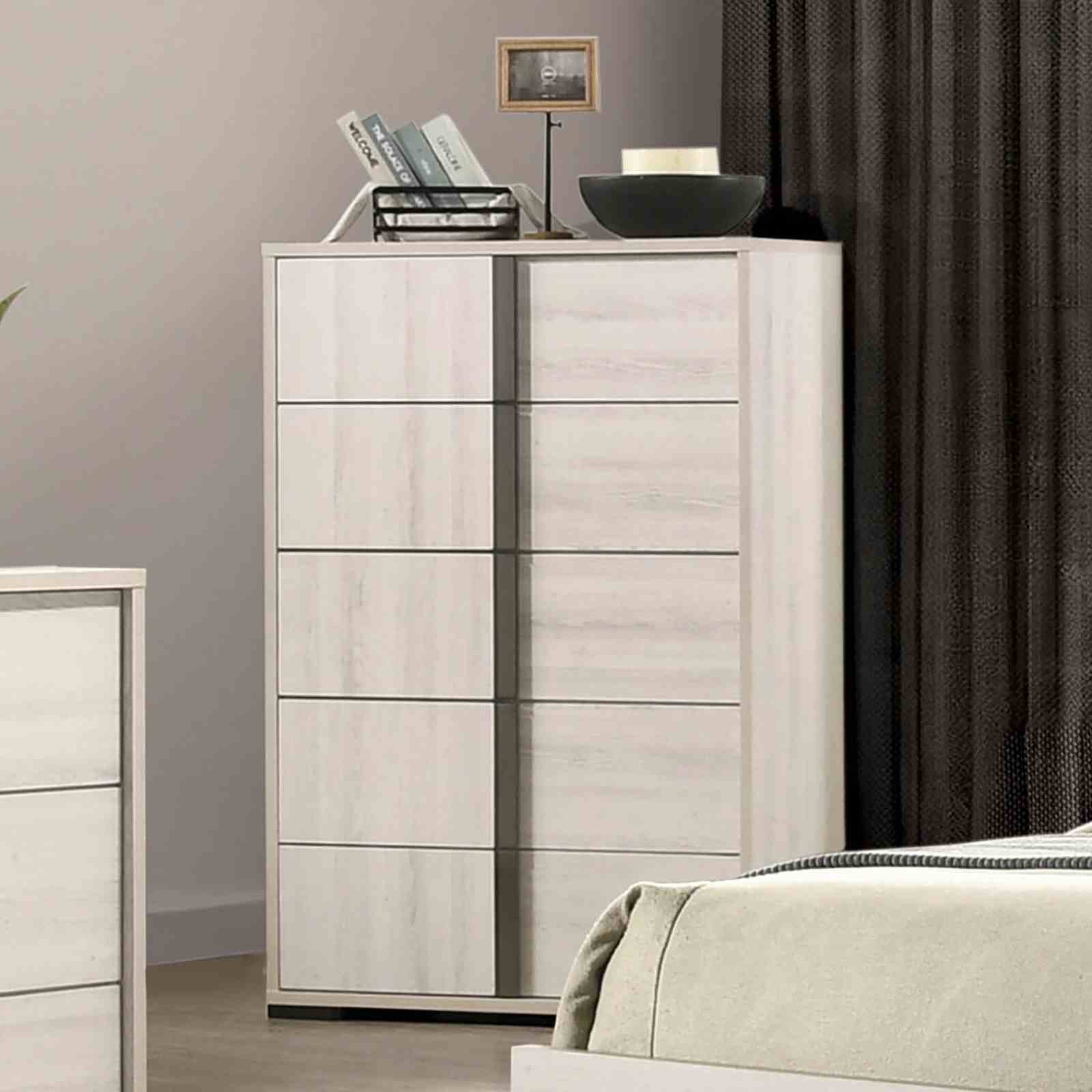 Horten Chest, White Wash