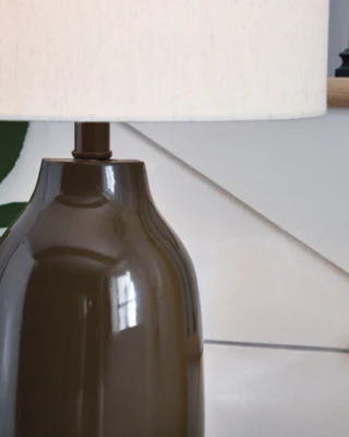 Jyler Table Lamp - Image 5