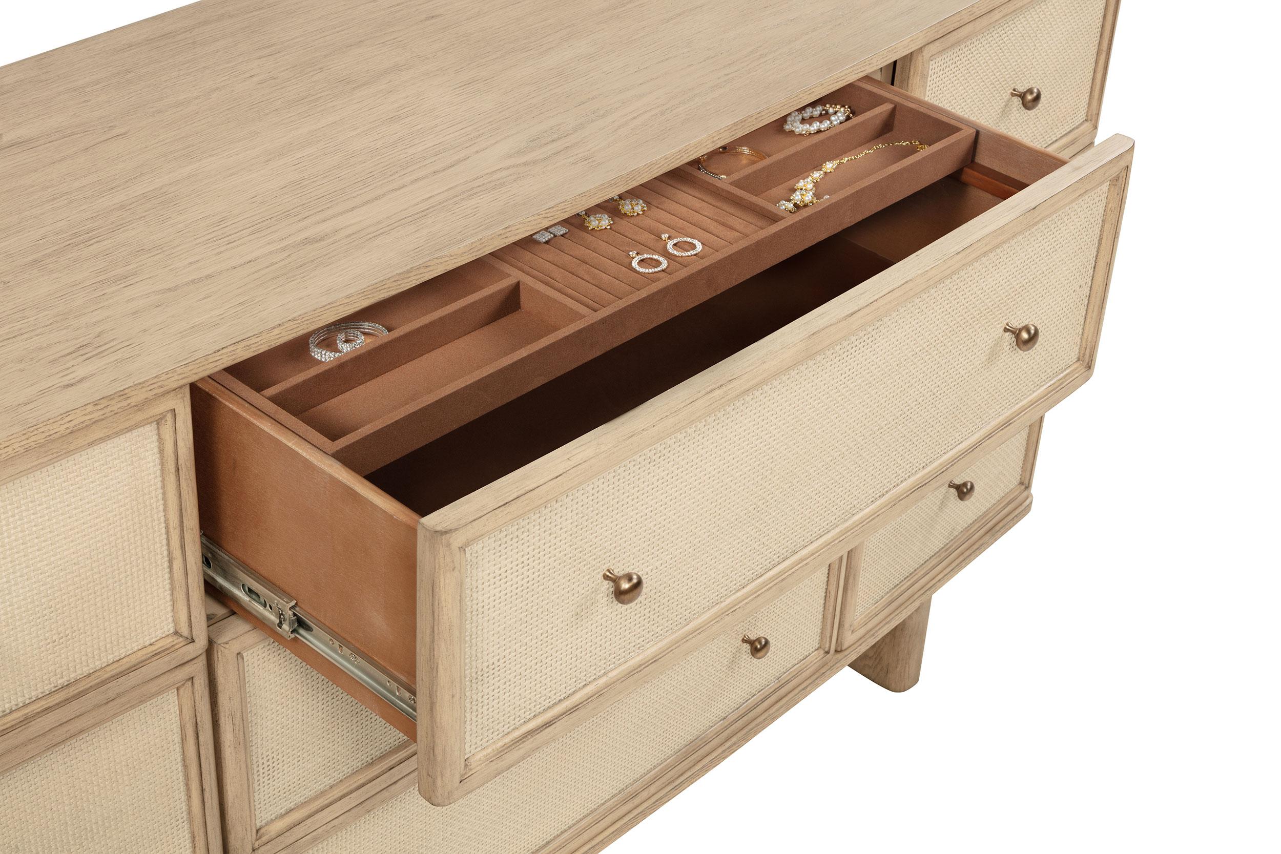 Kailani Dresser - Image 10