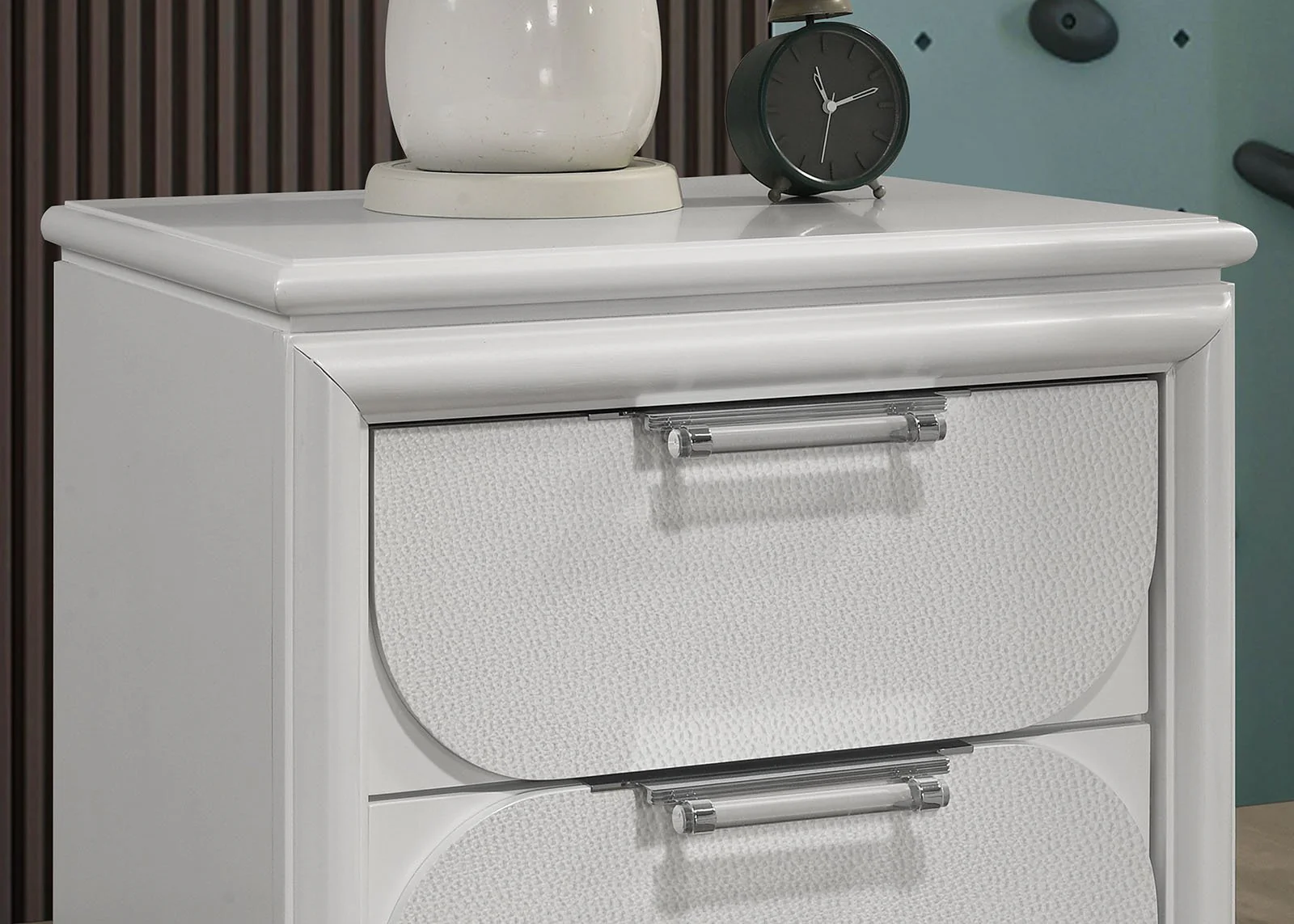 Lareina 4 Pc. Twin Bedroom Set - Image 6