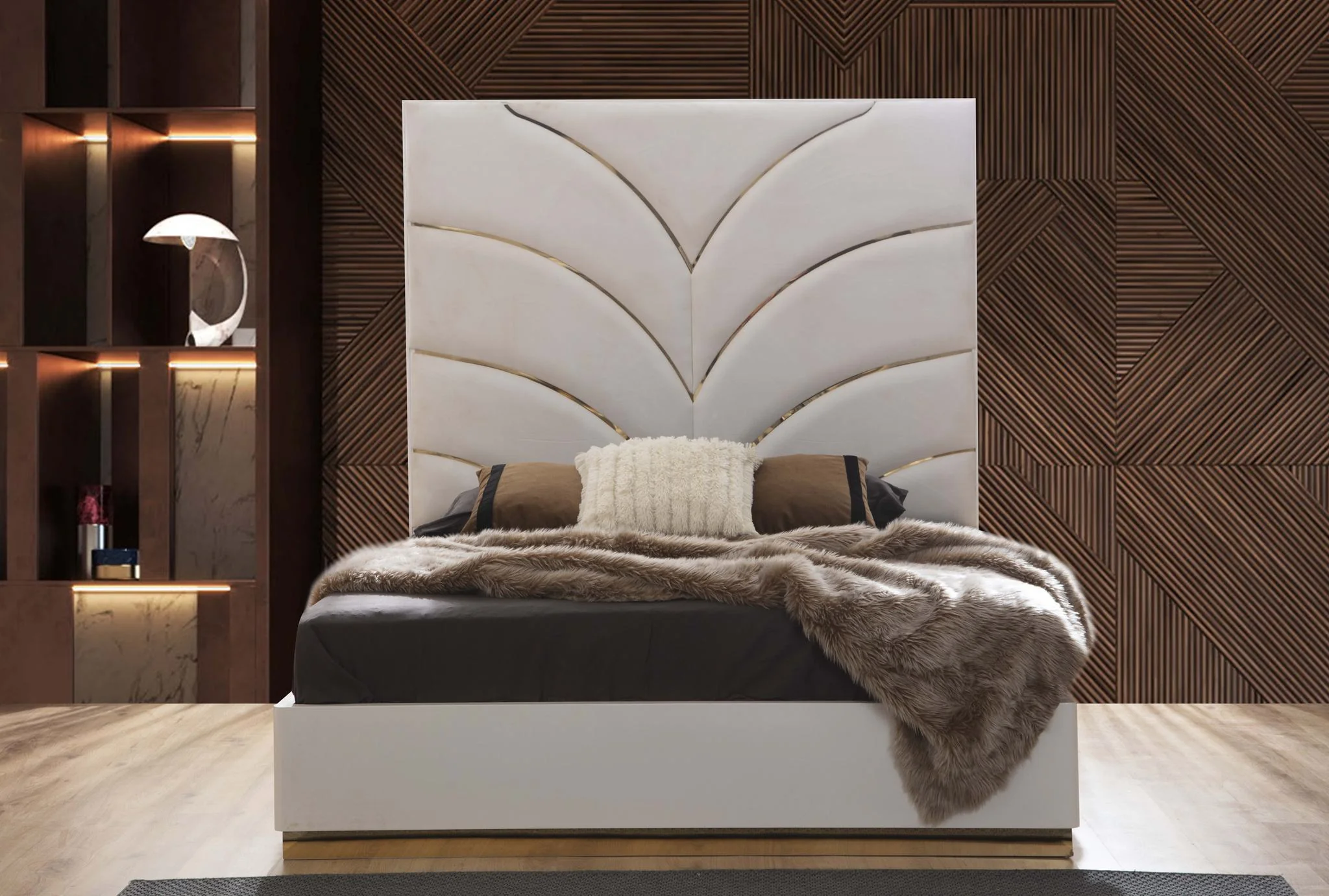 Laura King 6 Pc Bedroom Set White - Image 4