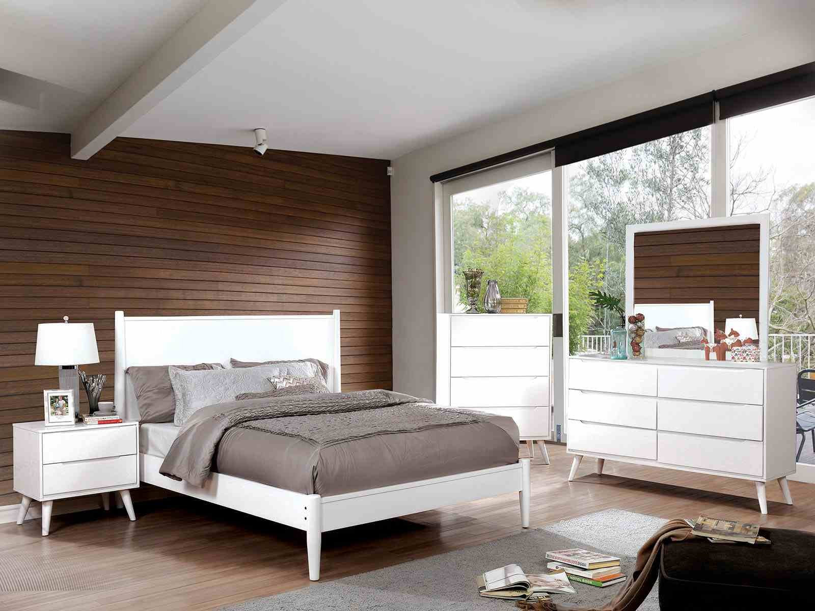 Lennart Ii 5 Pc. Queen Bedroom Set w/ 2NS