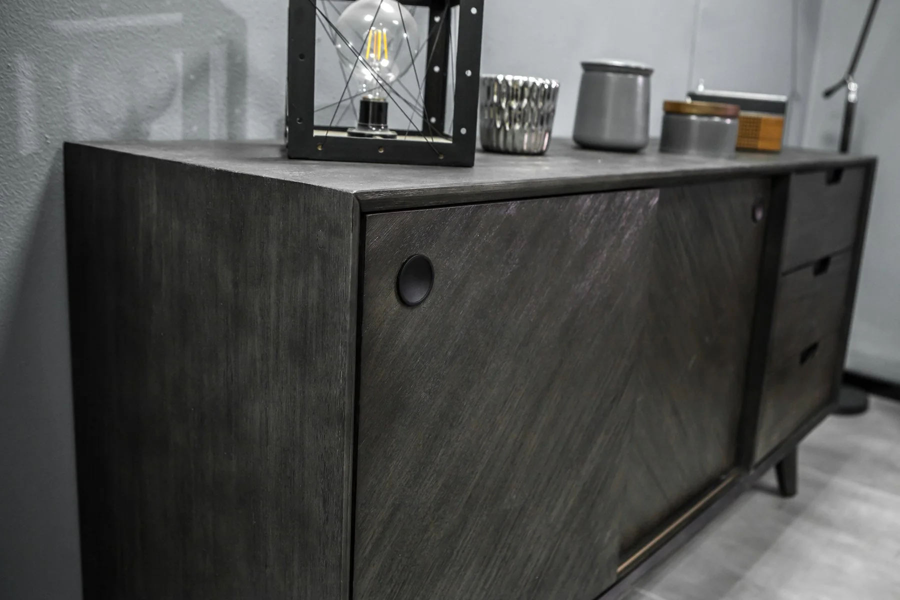 Leven Mid-Century Tundra Gray Acacia Buffet Cabinet - Image 3