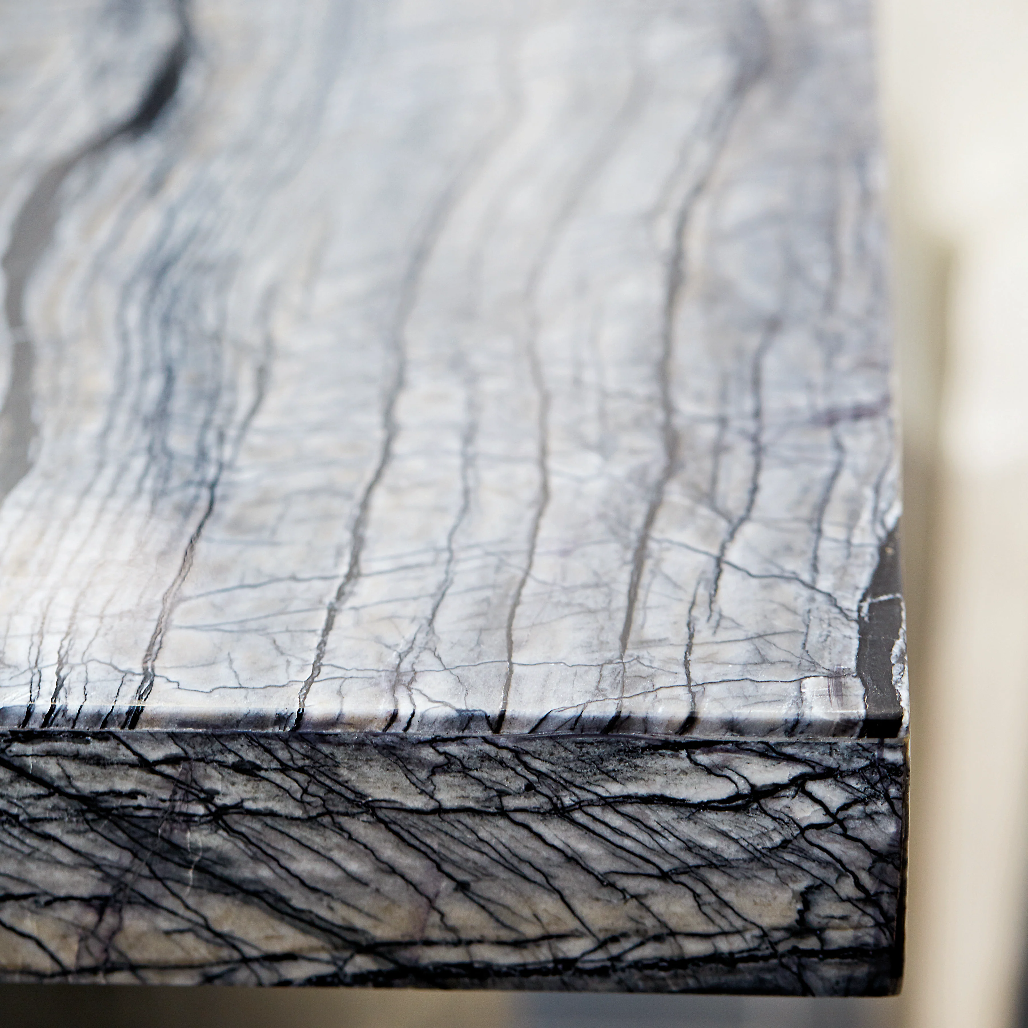 Linea Desk - Image 4