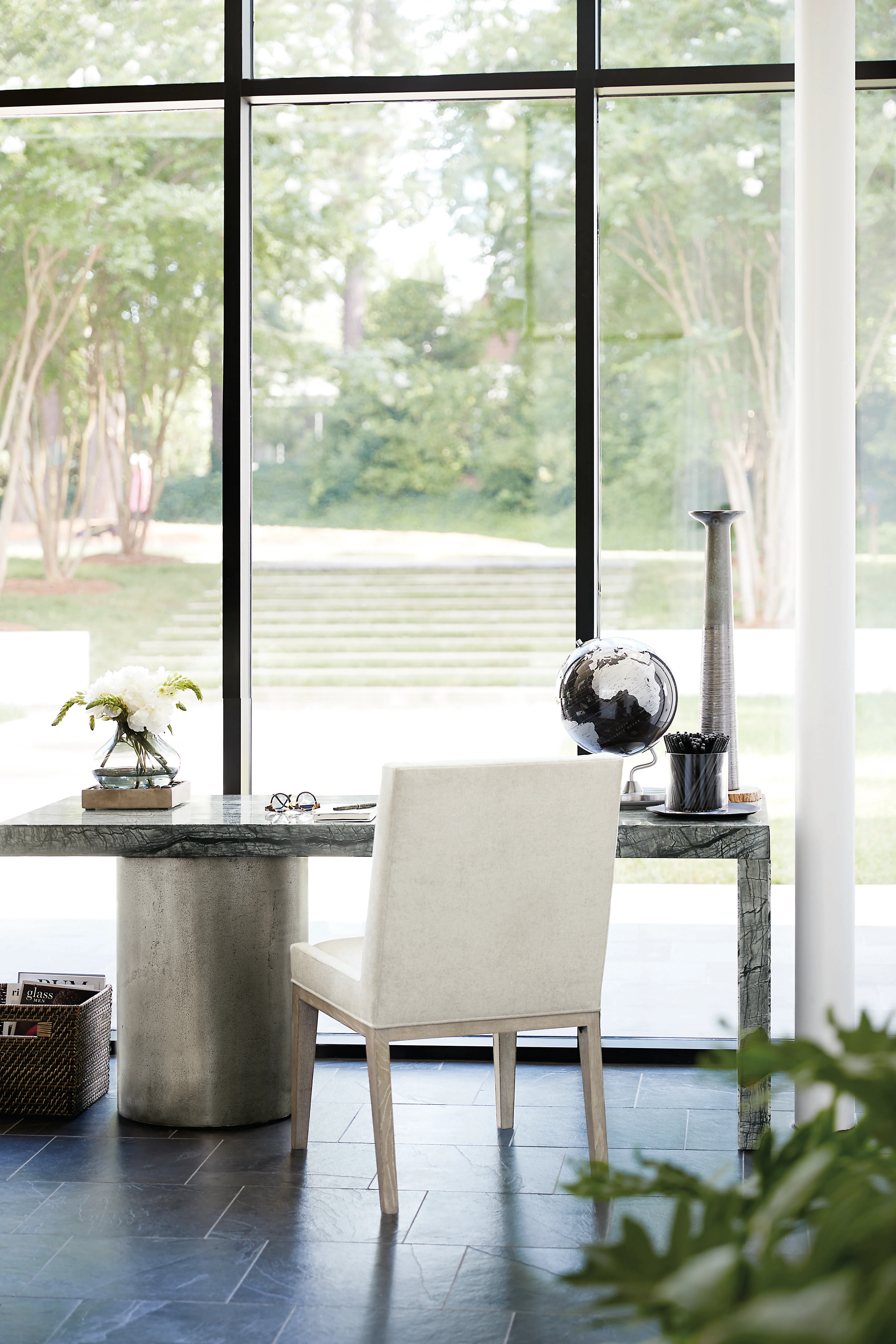 Linea Desk - Image 9