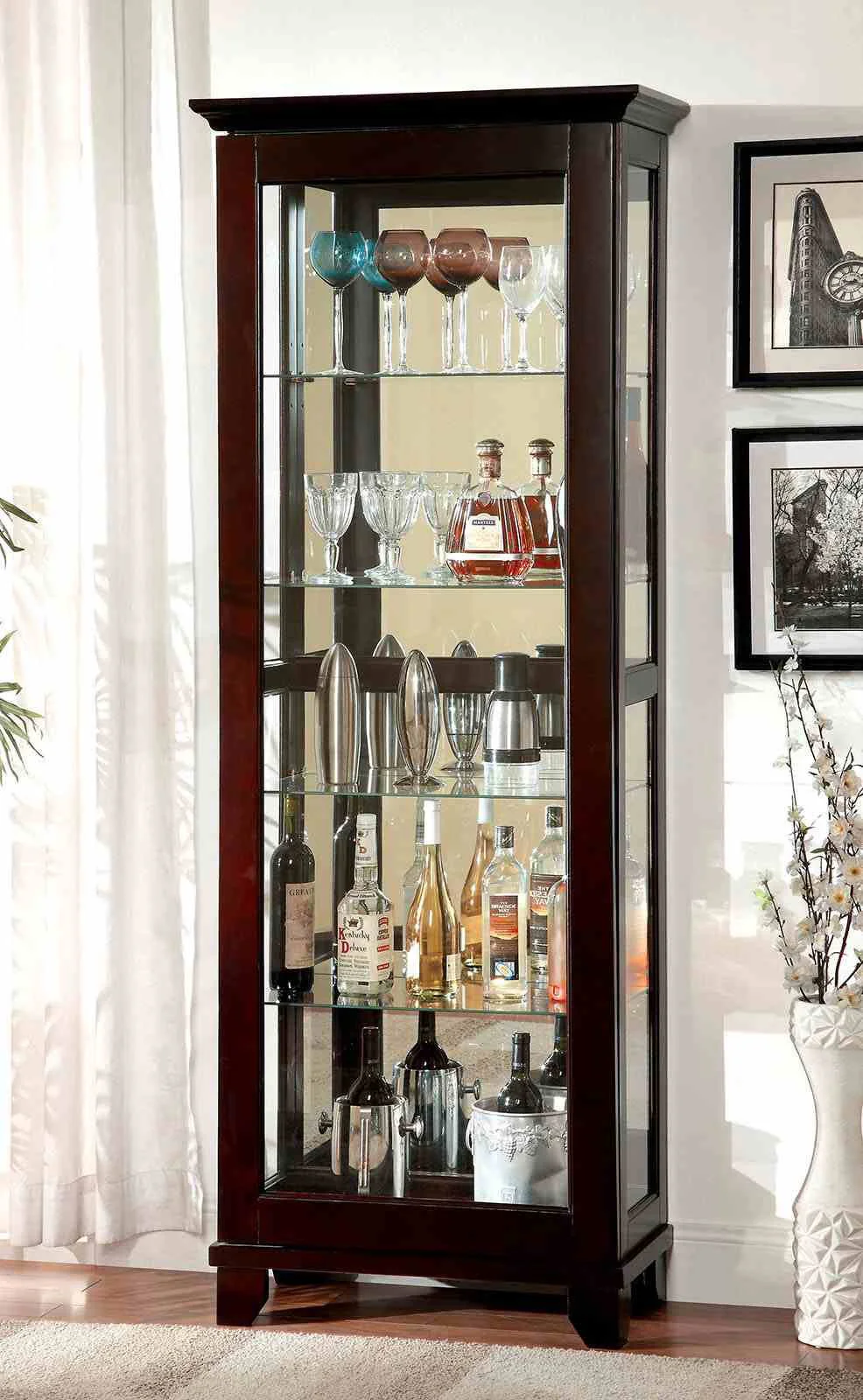 Ludden Curio