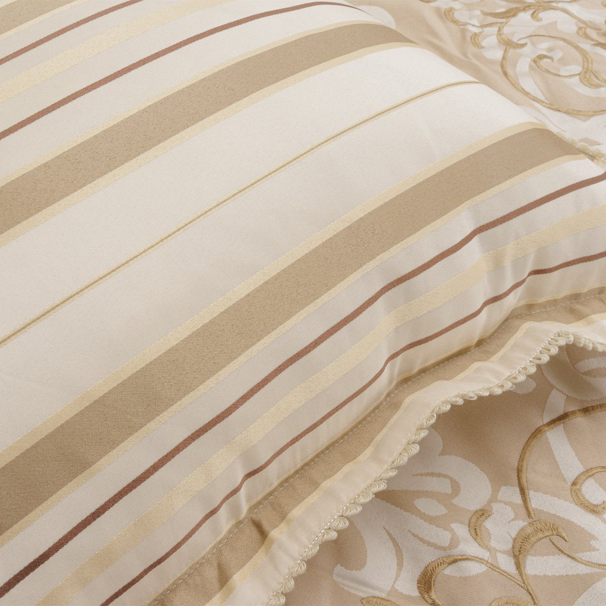 Luxembourg 13-Piece King Comforter Set - Crème - Image 14