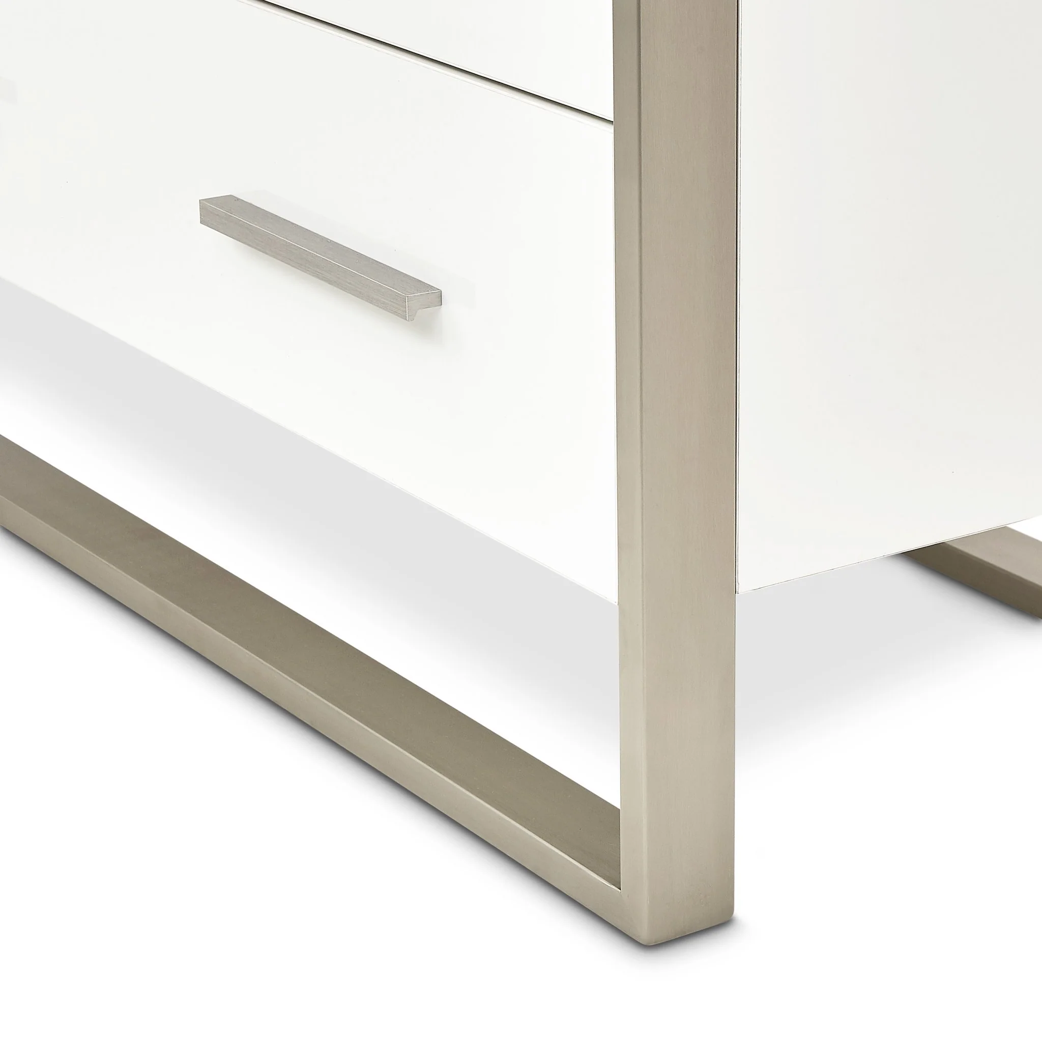 Marquee 7-Drawer Chest - Cloud White - Image 14