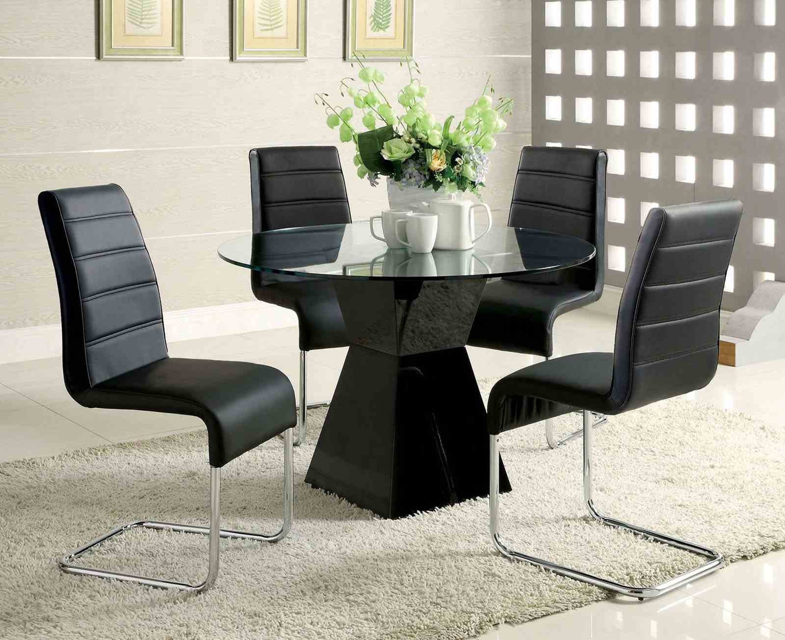 Mauna 5 Pc. Dining Table Set