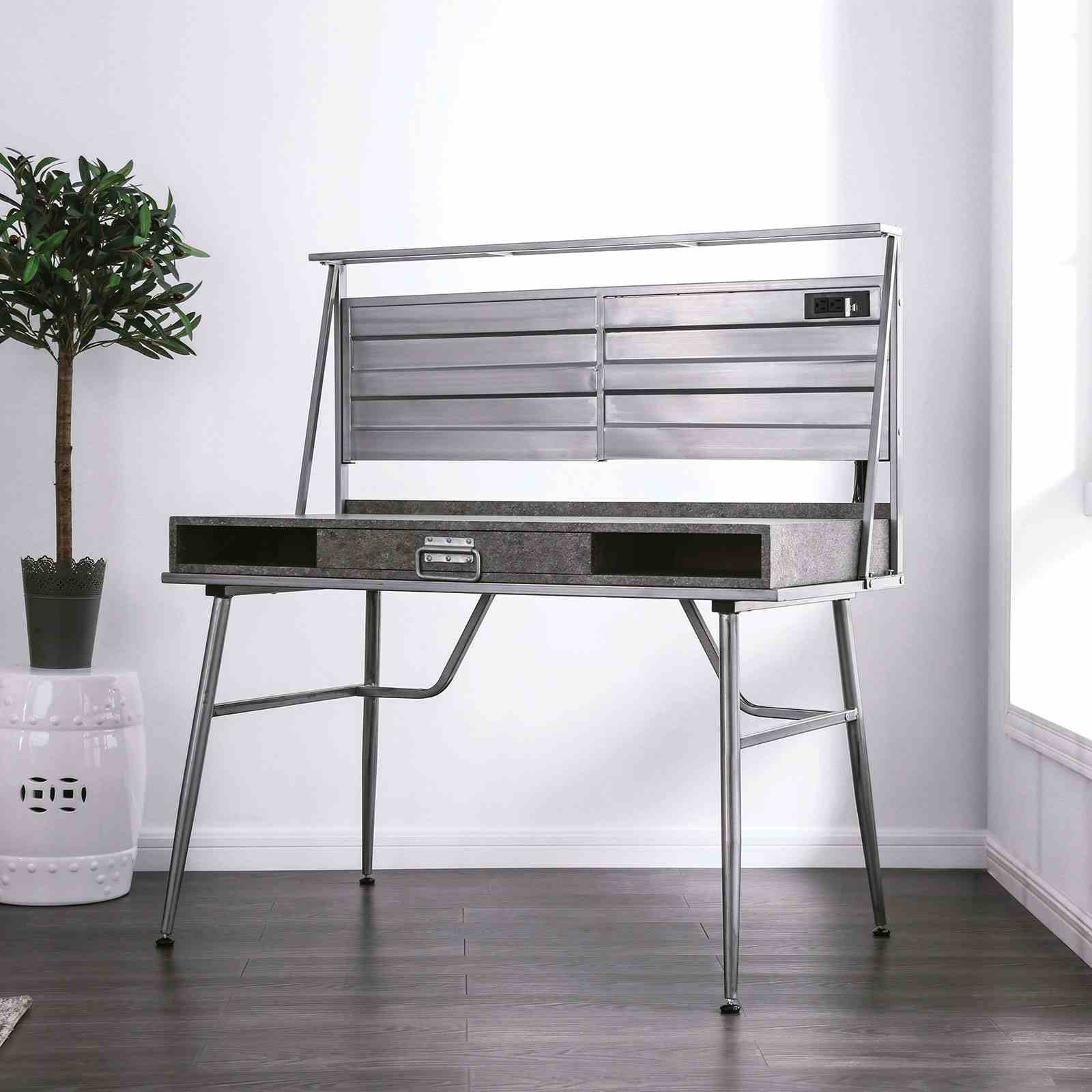 Mccredmond Desk w/ USB