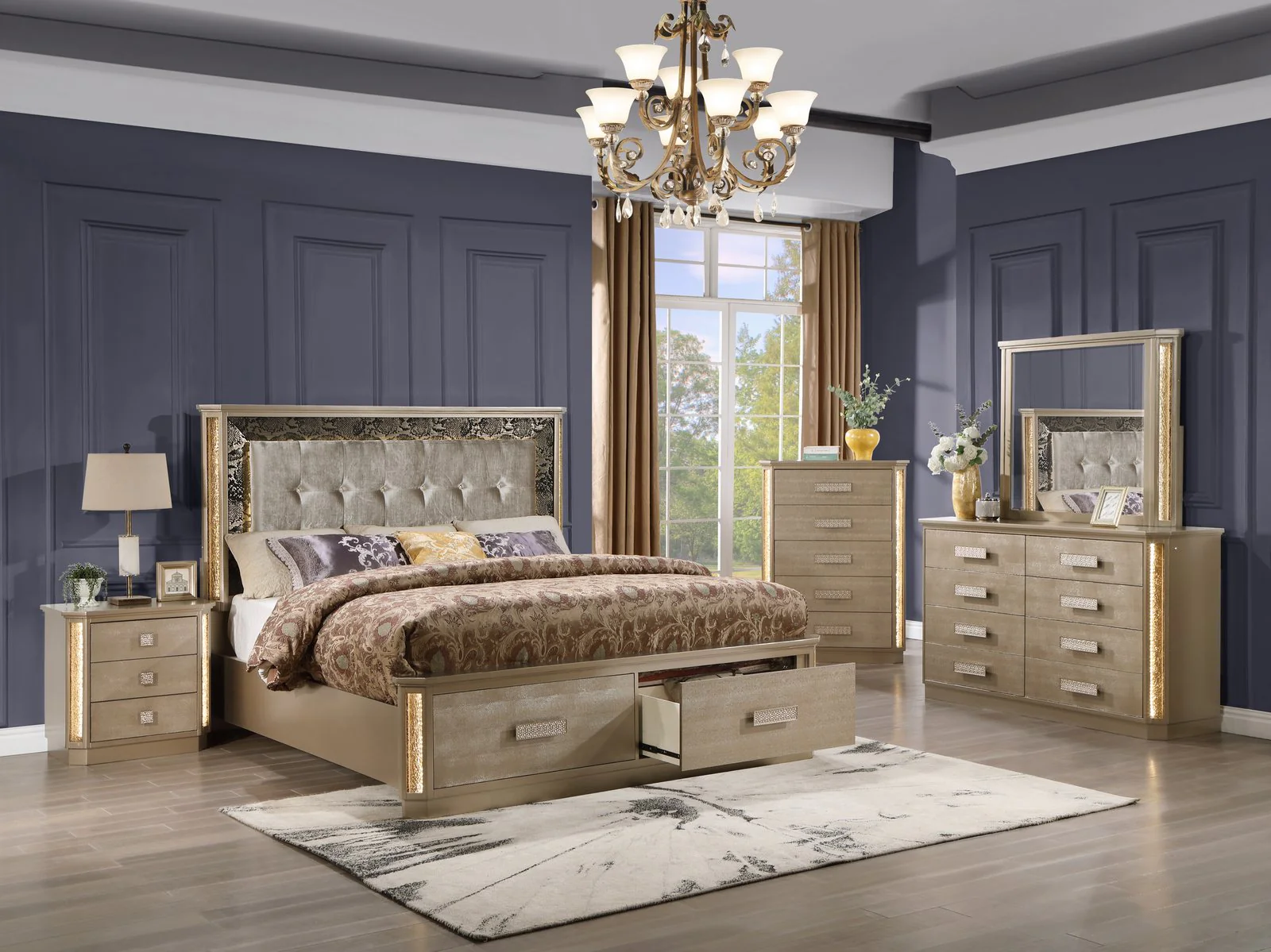 Medusa King Bed Gold