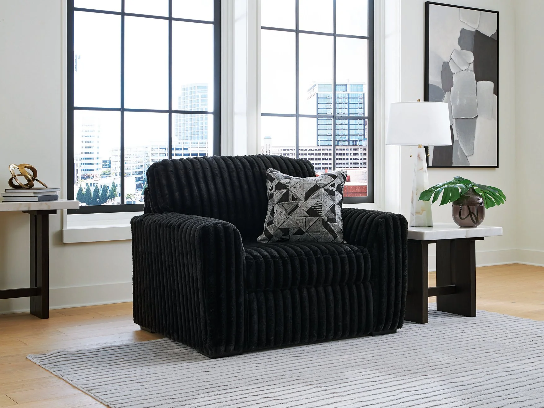 Midnight-Madness Oversized Chair - Image 7