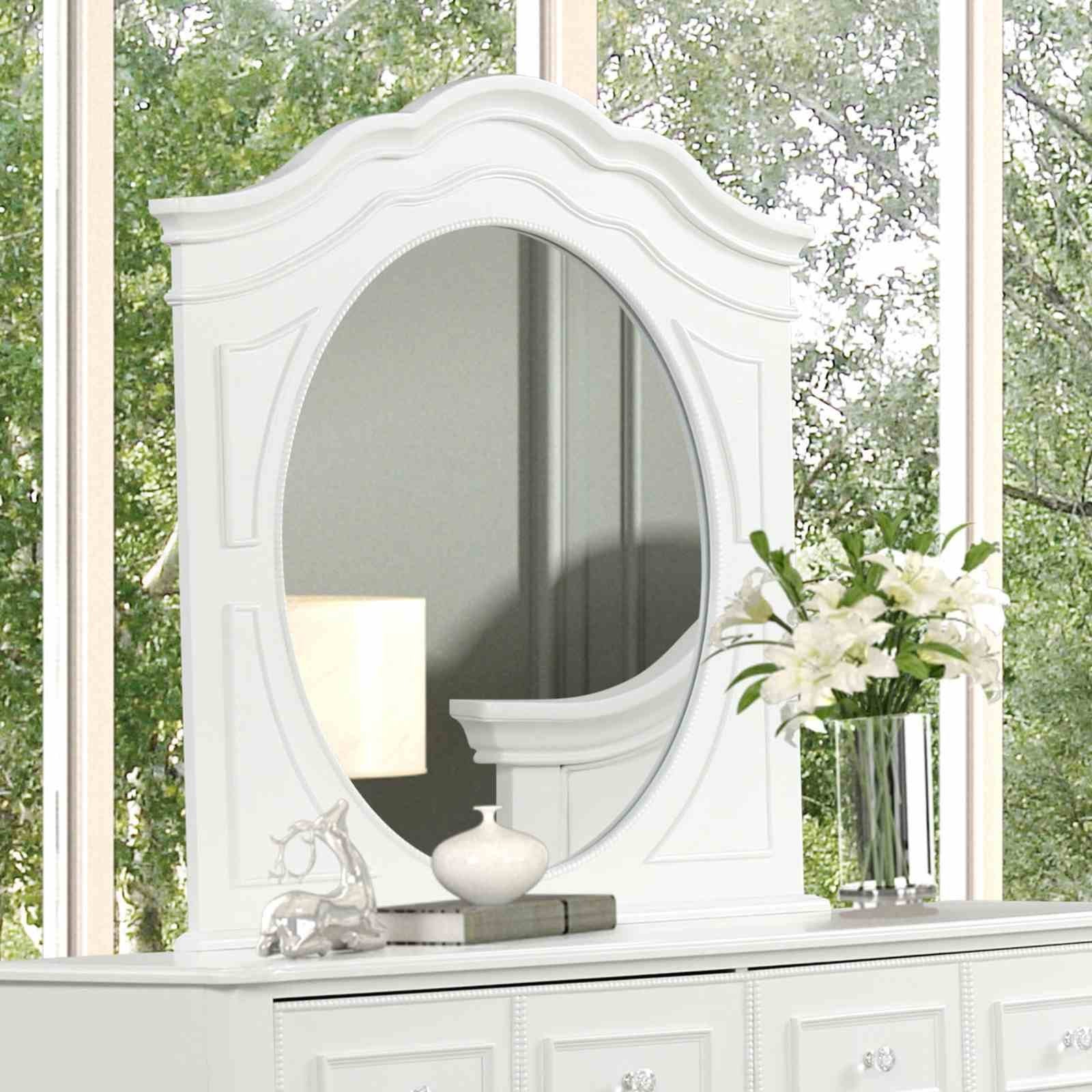 Naucalpan Mirror, White