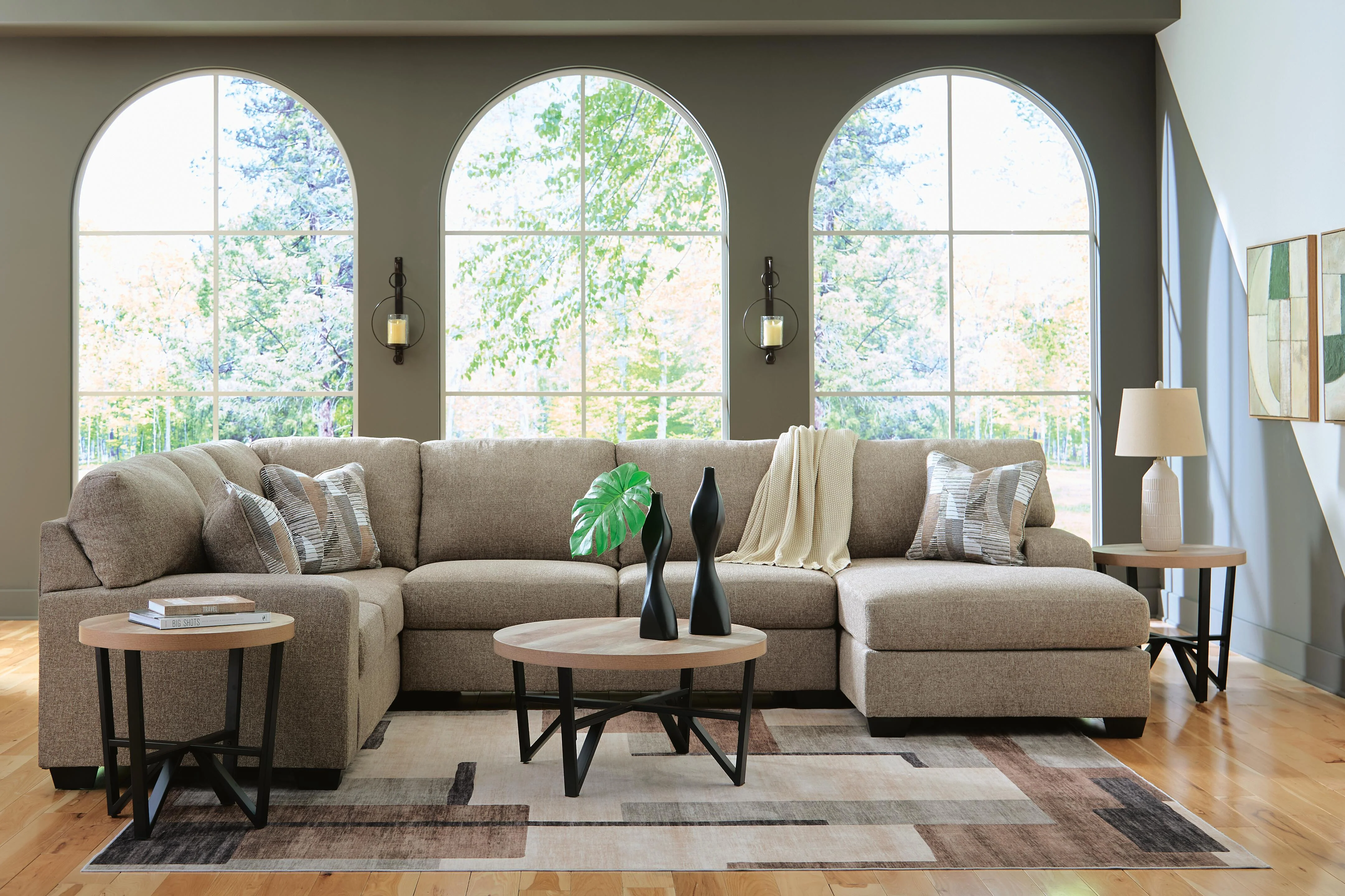 Newellen Sectional with Chaise - Image 27