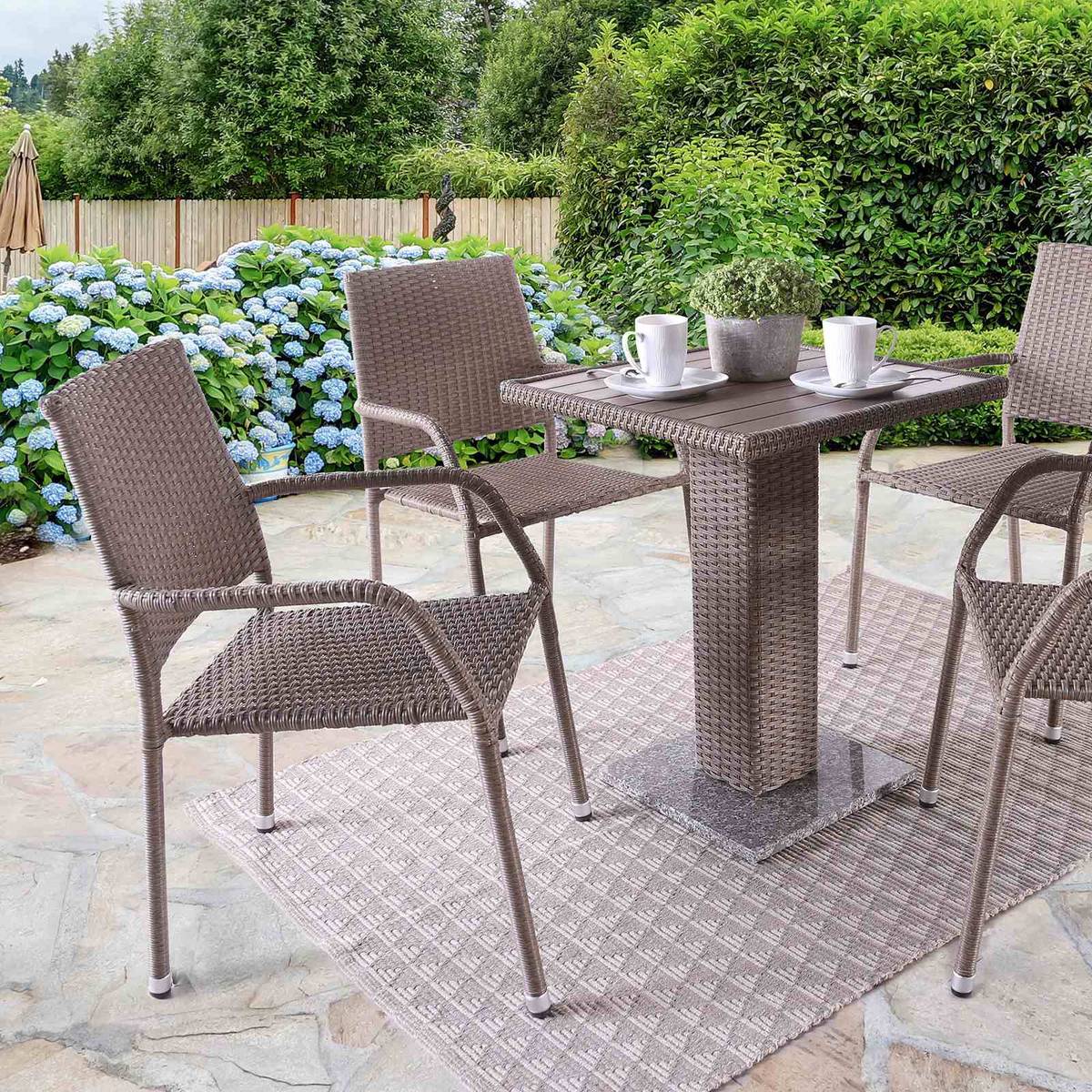 Niambi Square Table, Natural