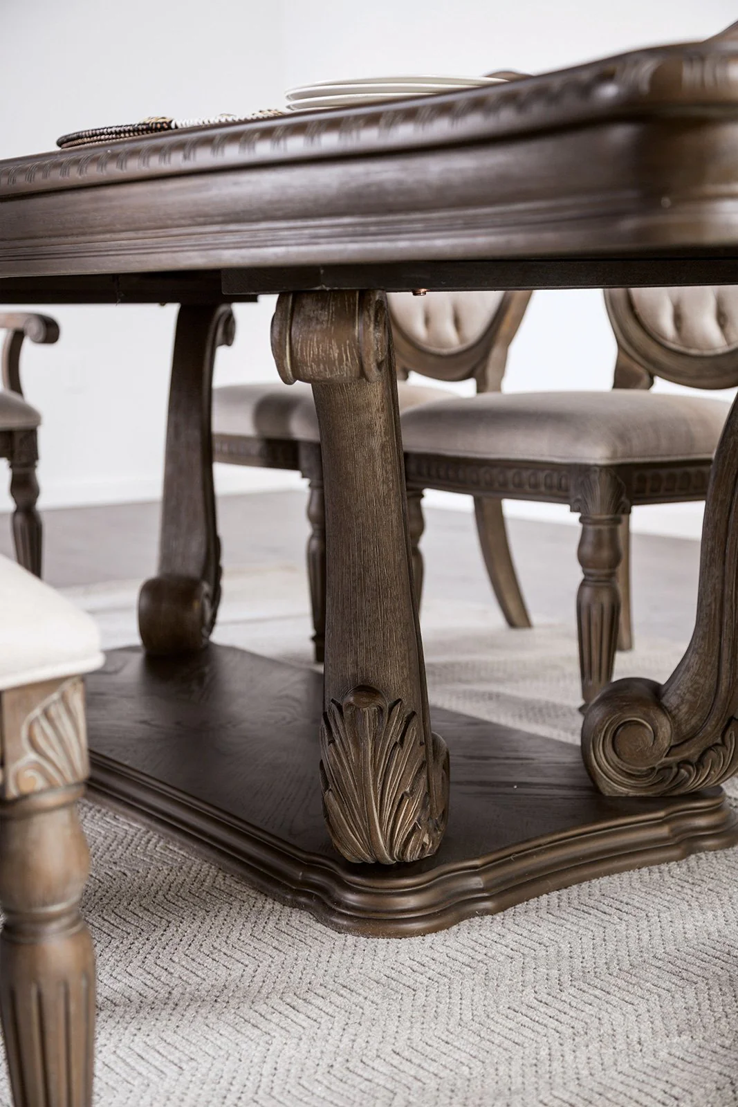 Oakham 7 Pc. Dining Table Set (2AC+4SC) - Image 5