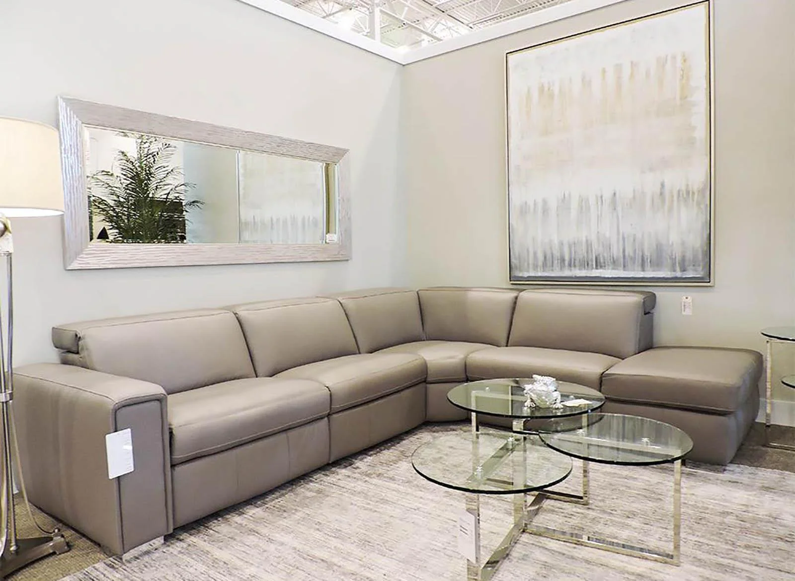 Palliser Titan 4pc Reclining Sectional with Right Hand Facing Stationary Nest