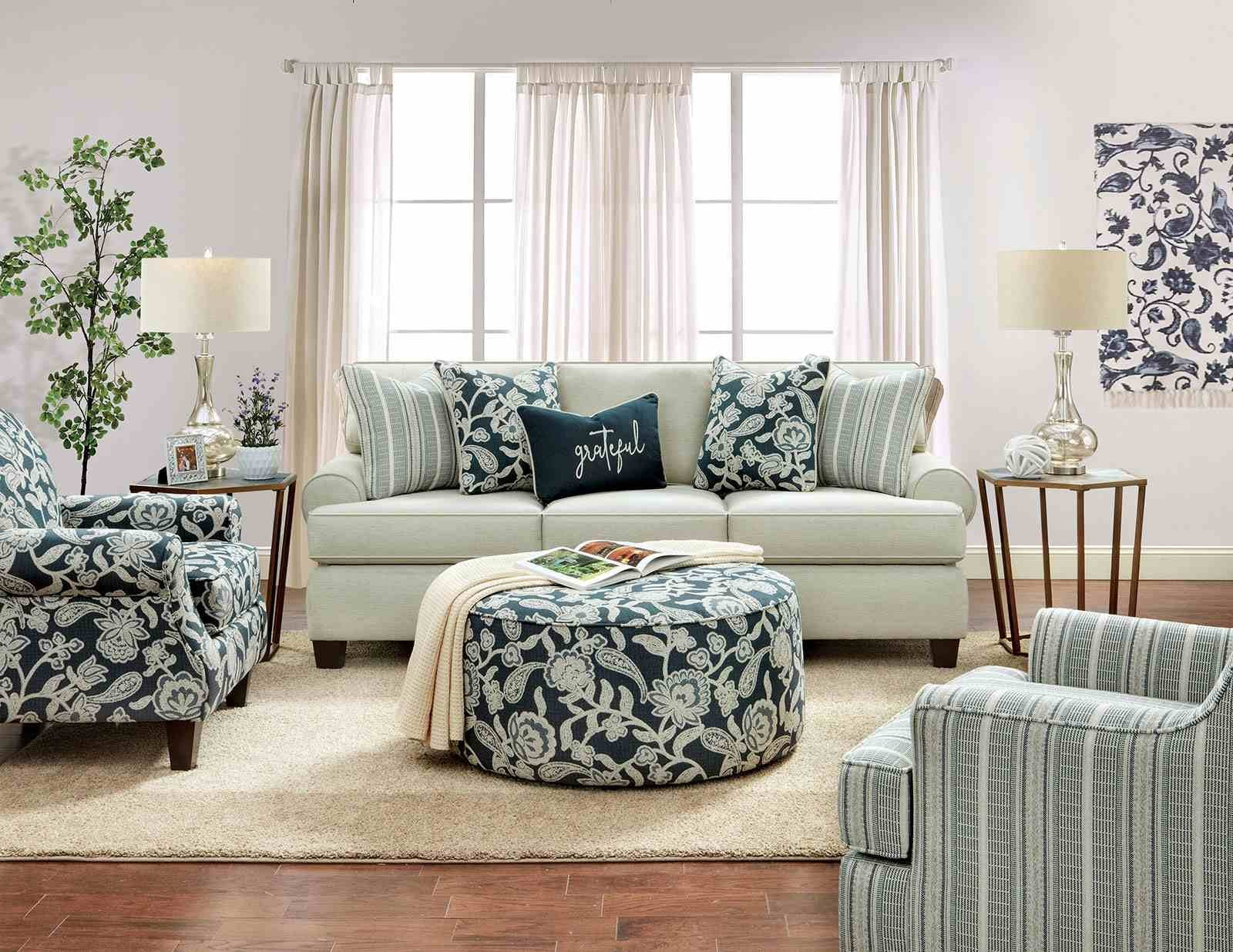 Porthcawl Accent Chair, Floral - Image 2