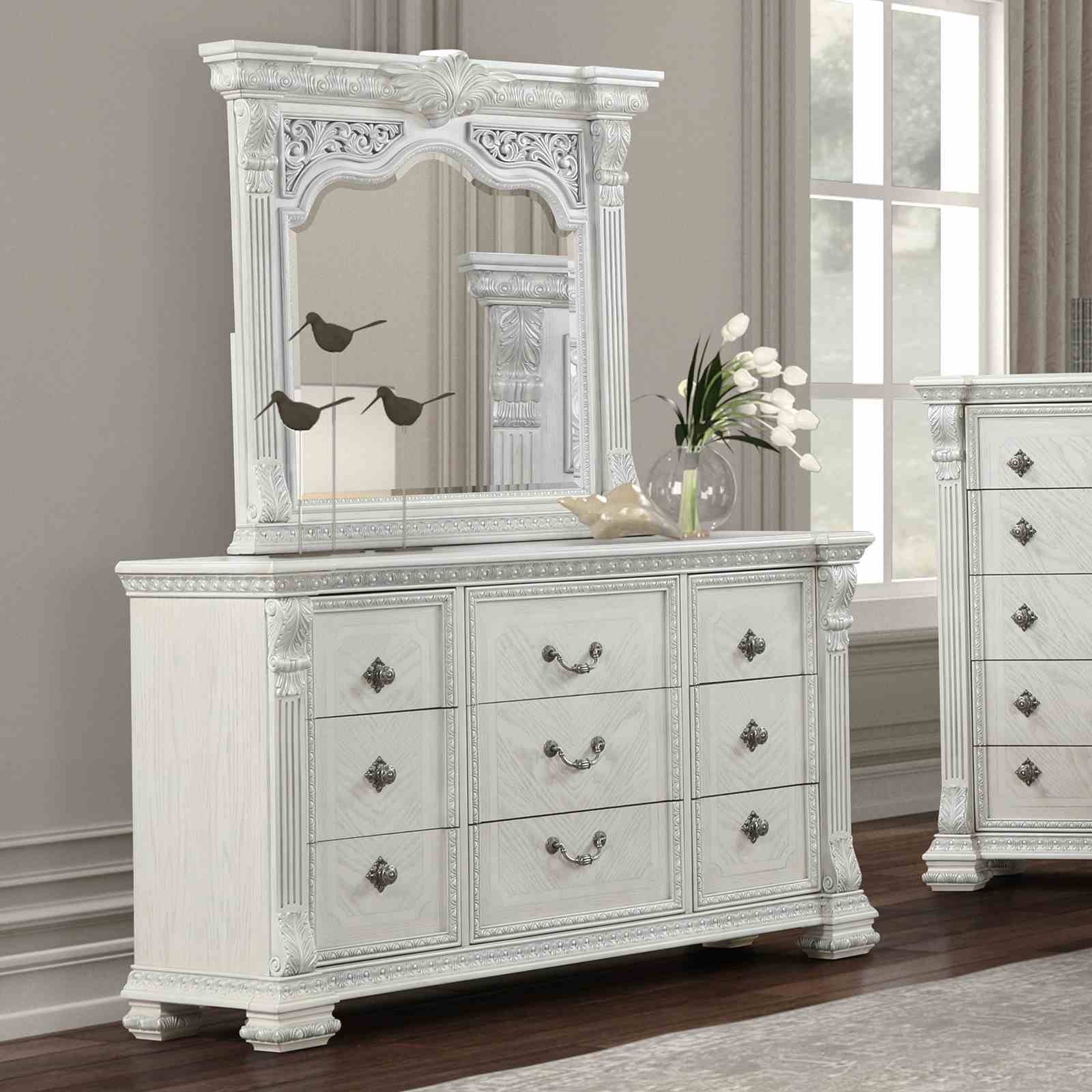 Promenade Dresser w/Jewelry Box, Wire Brushed White