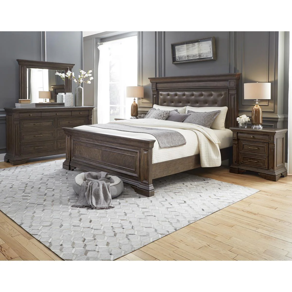 Pulaski Bedford Heights Queen Panel Bed in Estate Brown - Image 5
