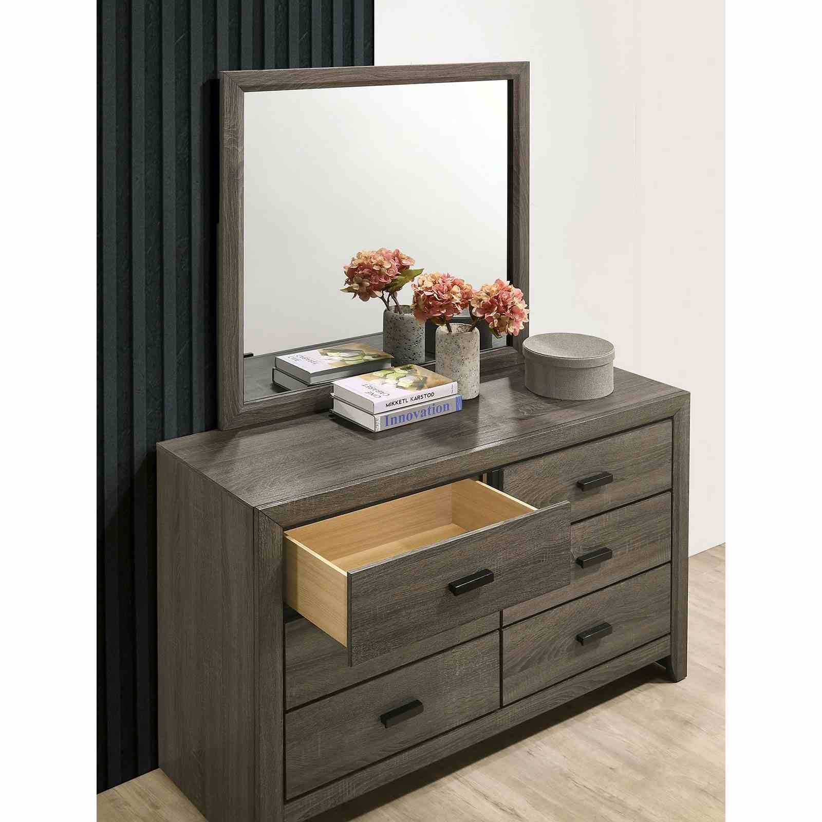 Roanne Dresser - Image 2
